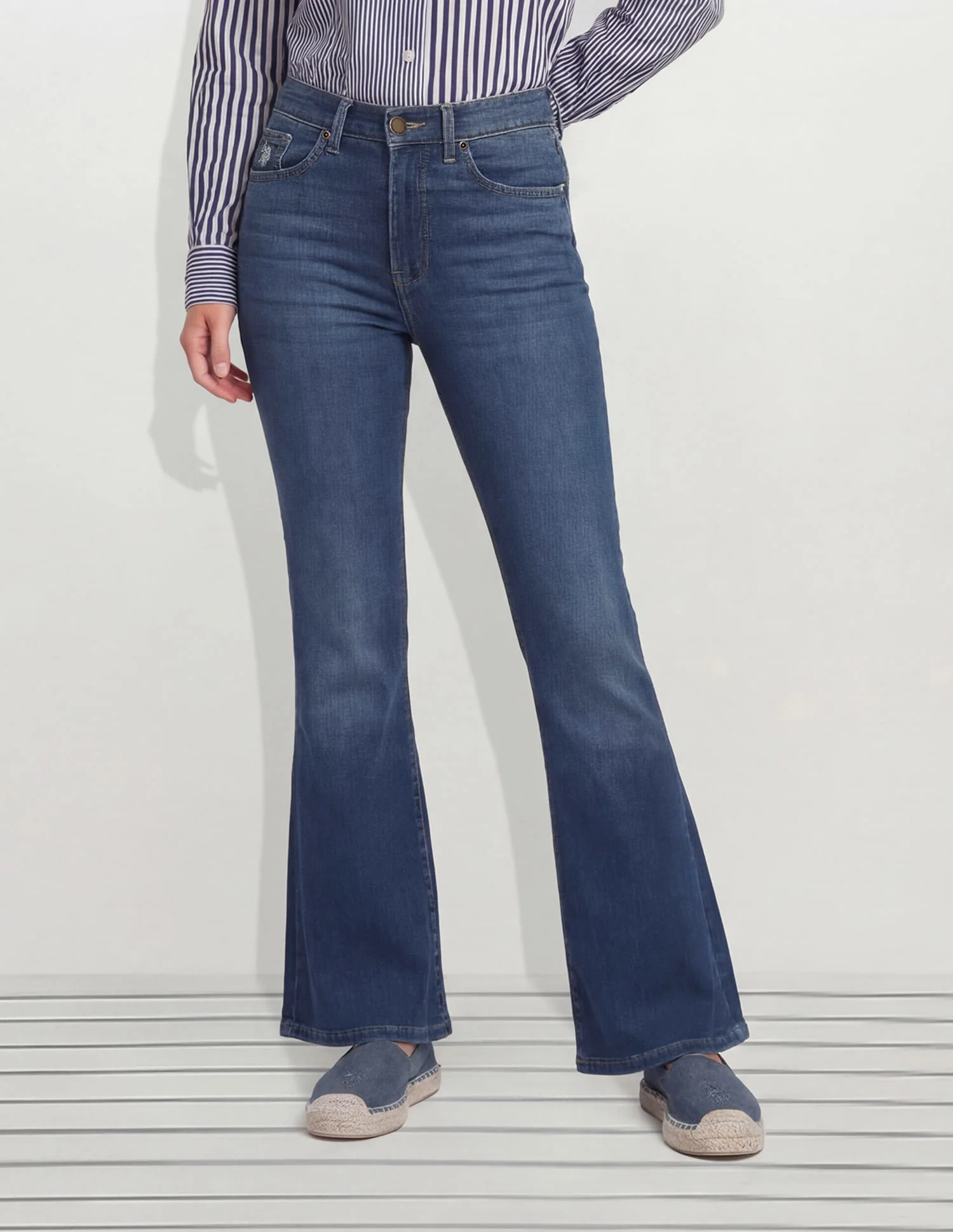 High Rise Flared Fit Jeans - Image 5