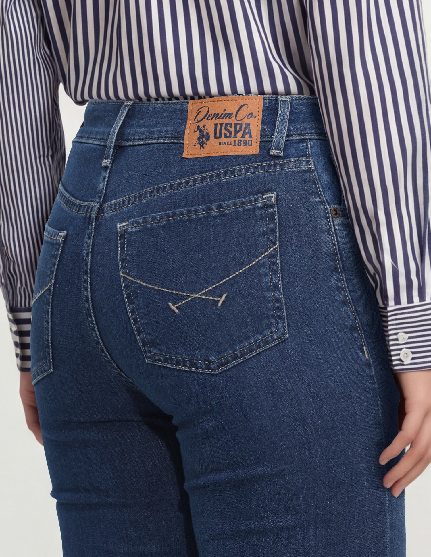 High Rise Flared Fit Jeans - Image 7