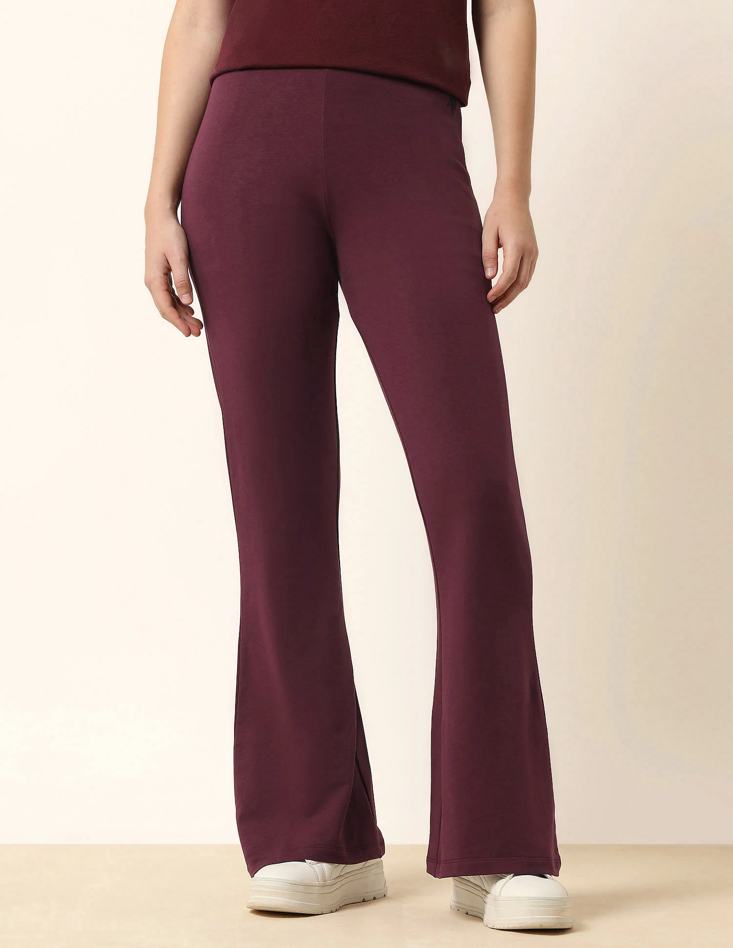 The Everyday Yoga High-Rise Flared Stretch Pants - Image 6