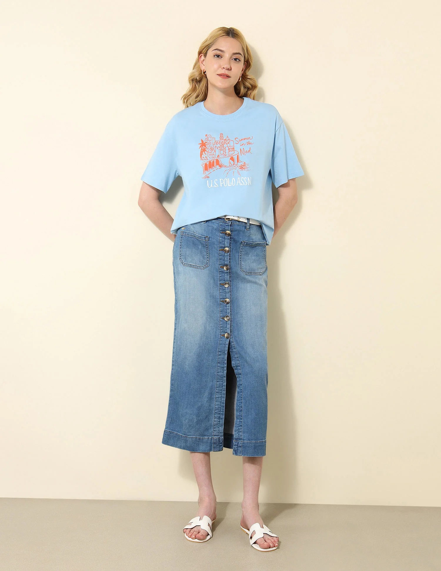 High Rise Mom Fit Jeans - Image 5