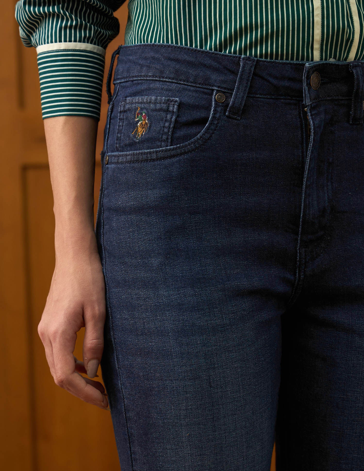 High Rise Straight Fit - Image 7