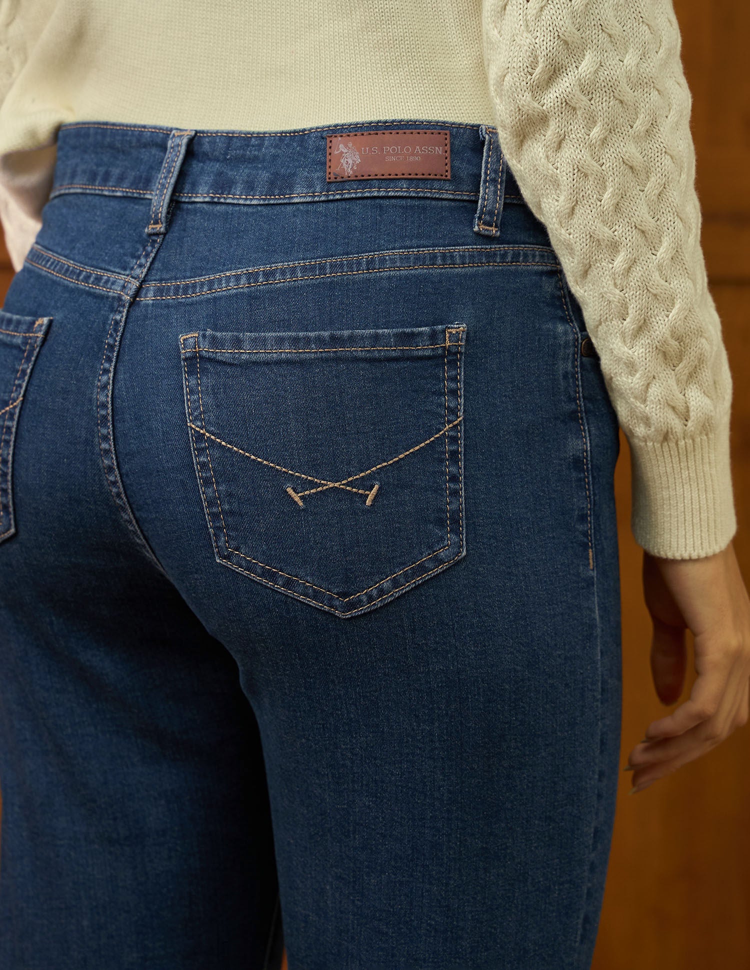 High Rise Straight Fit - Image 8