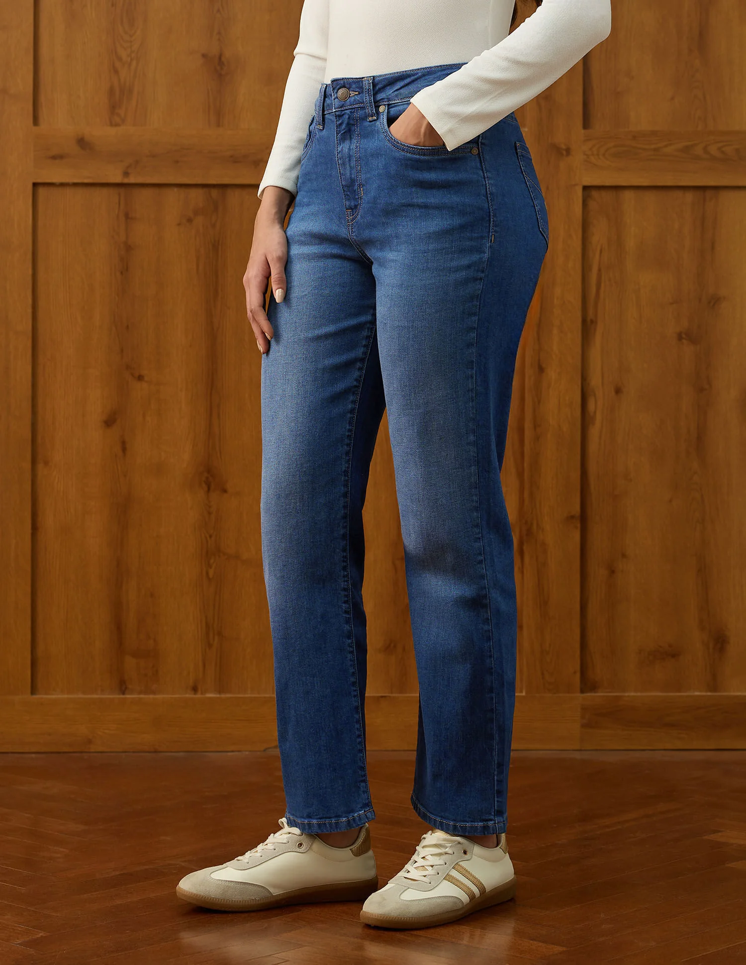 High Rise Straight Fit Jeans - Image 4