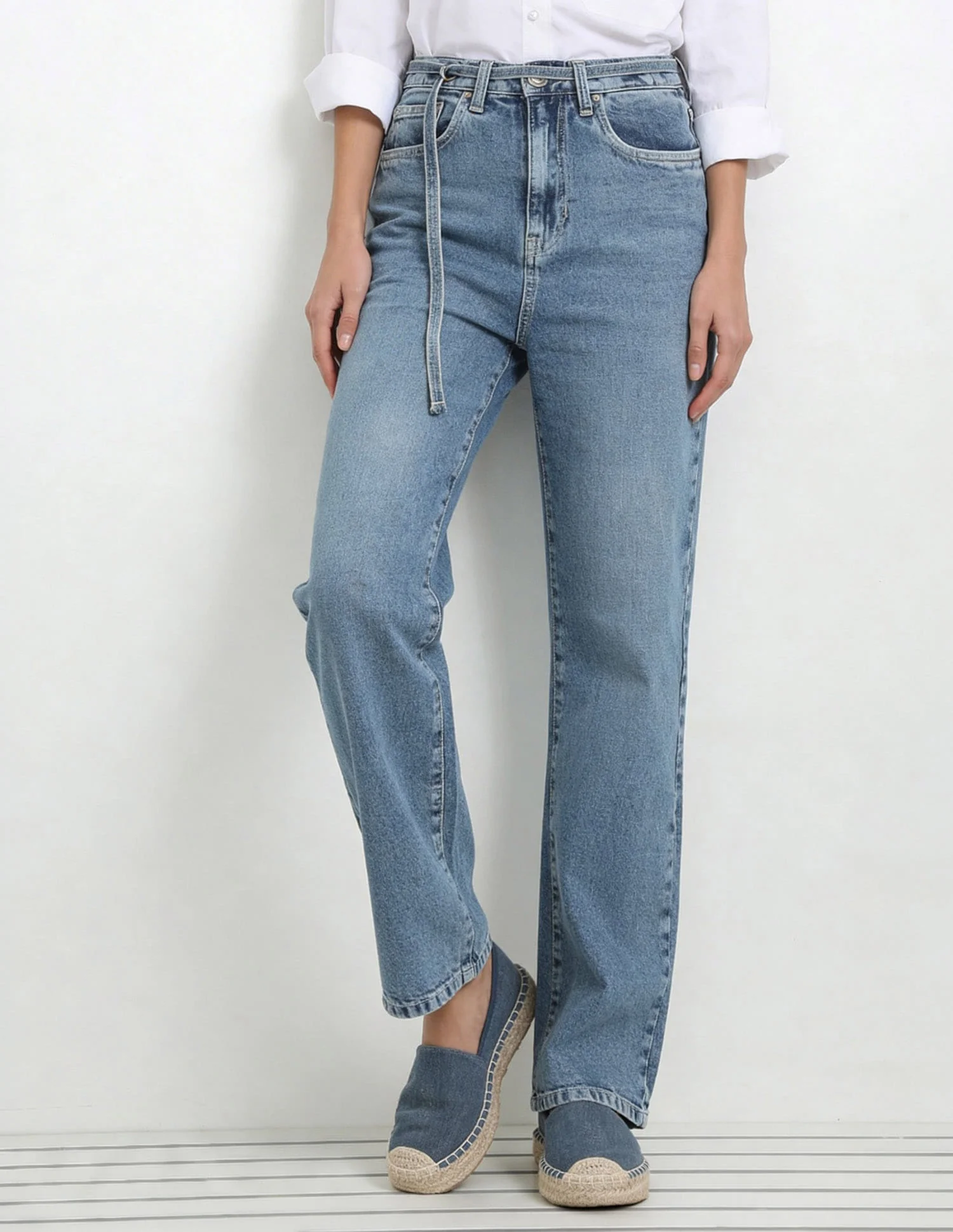 High Rise Straight Fit Jeans - Image 3