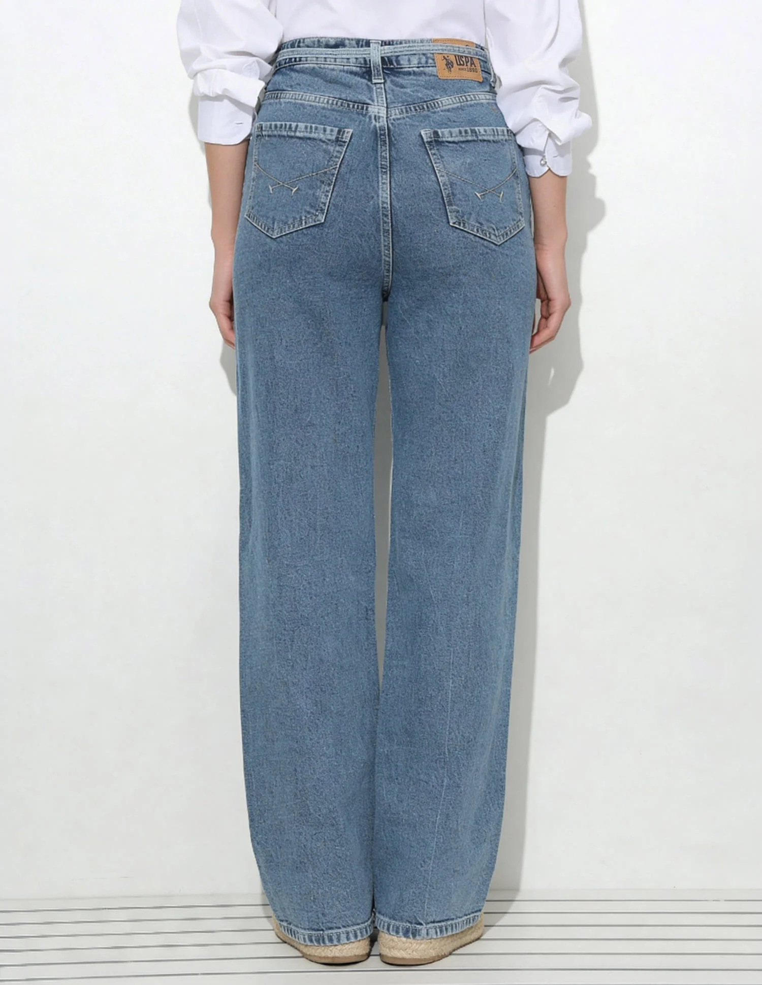 High Rise Straight Fit Jeans - Image 5