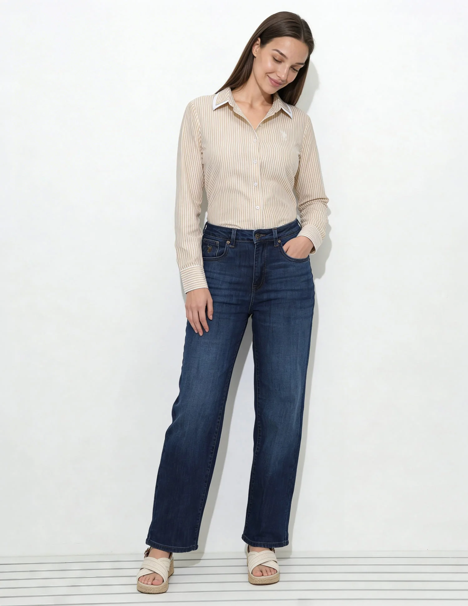 High Rise Straight Fit Jeans