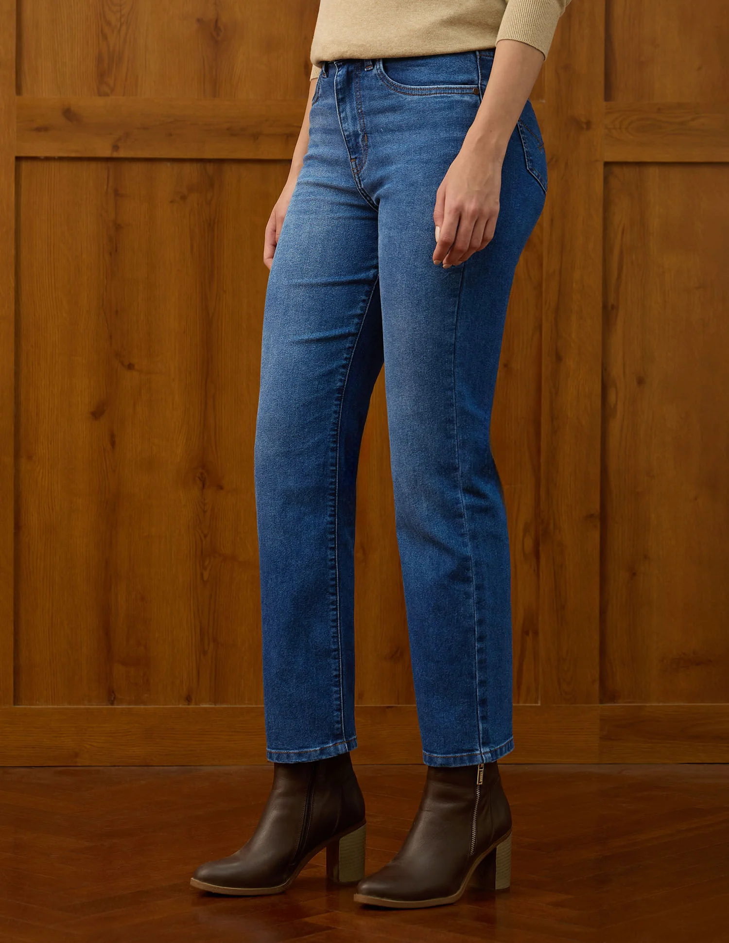 High Rise Straight Fit Jeans - Image 4