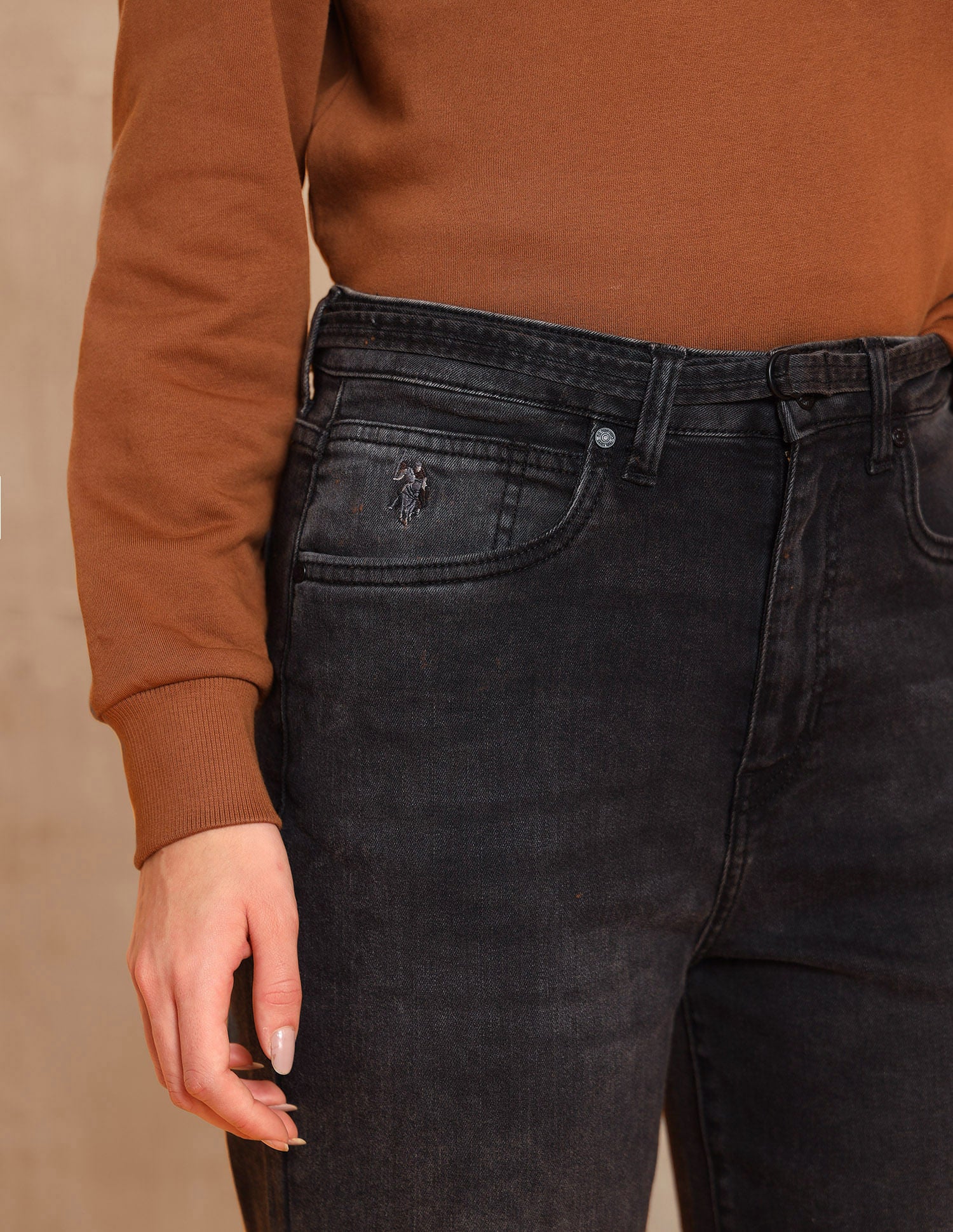 High Rise Straight Fit - Image 7