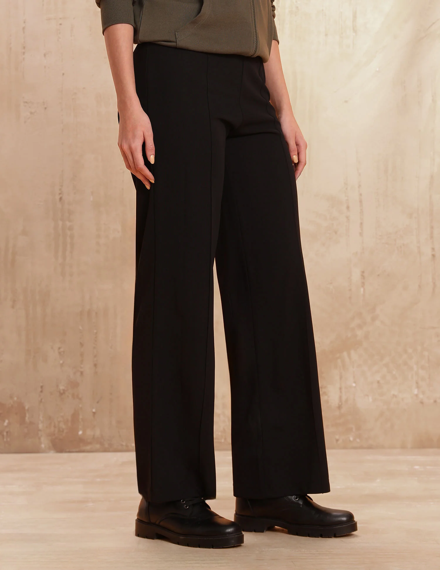 High Rise Straight Fit Trousers - Image 4