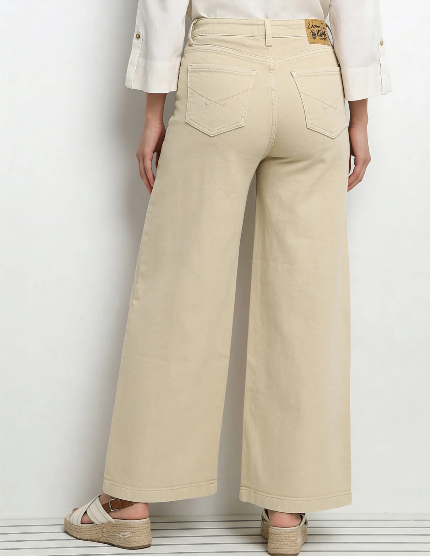 High Rise Ultra Wide Leg Fit Jeans - Image 5