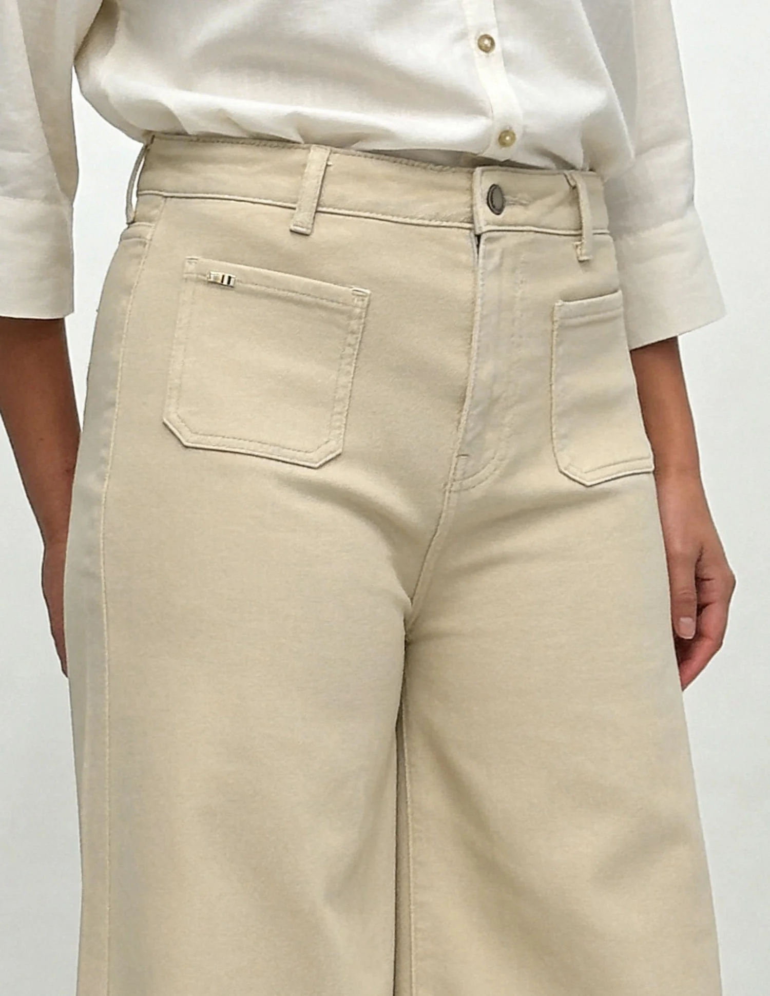 High Rise Ultra Wide Leg Fit Jeans - Image 6