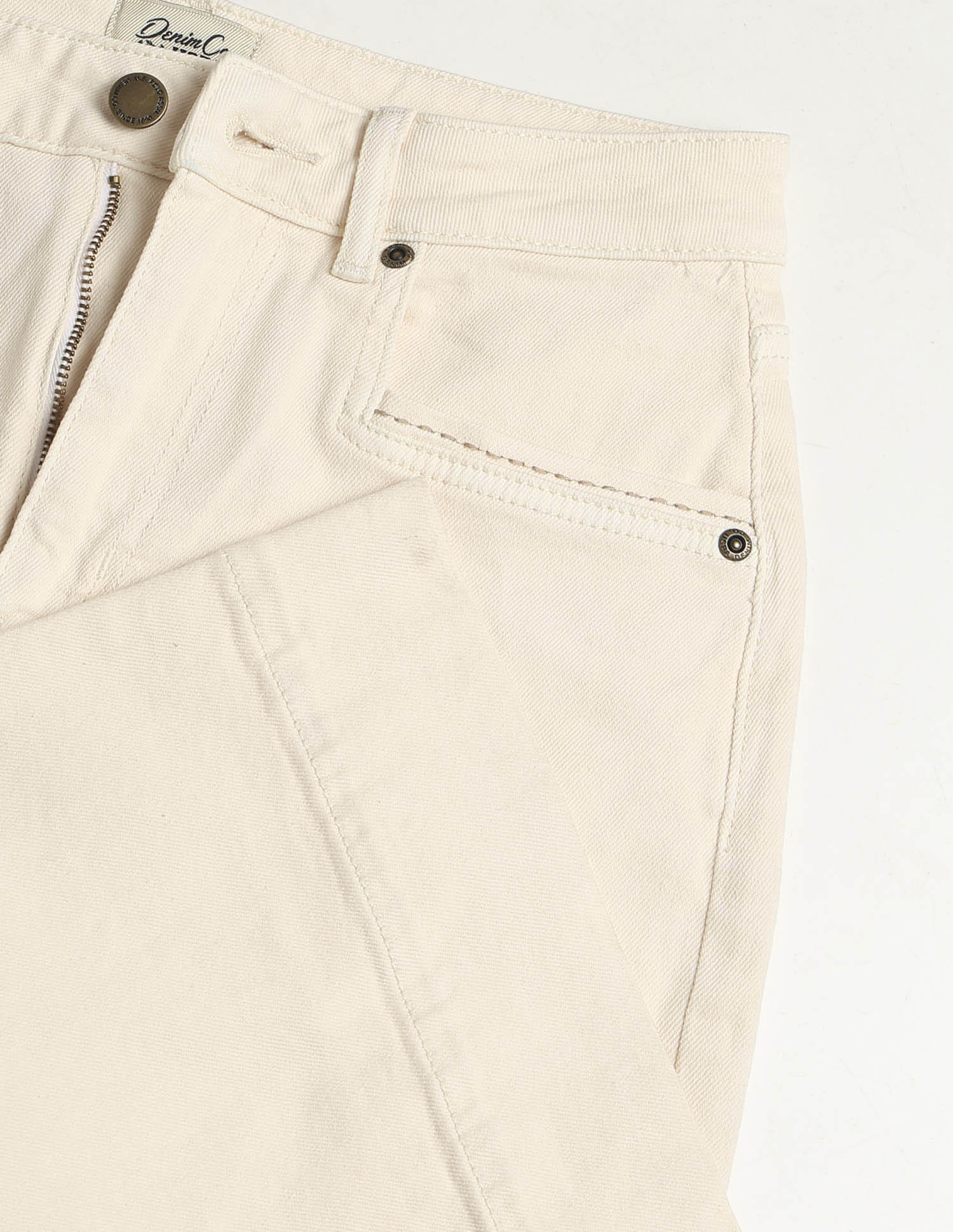 High Rise Wide Leg Fit Jeans - Image 2