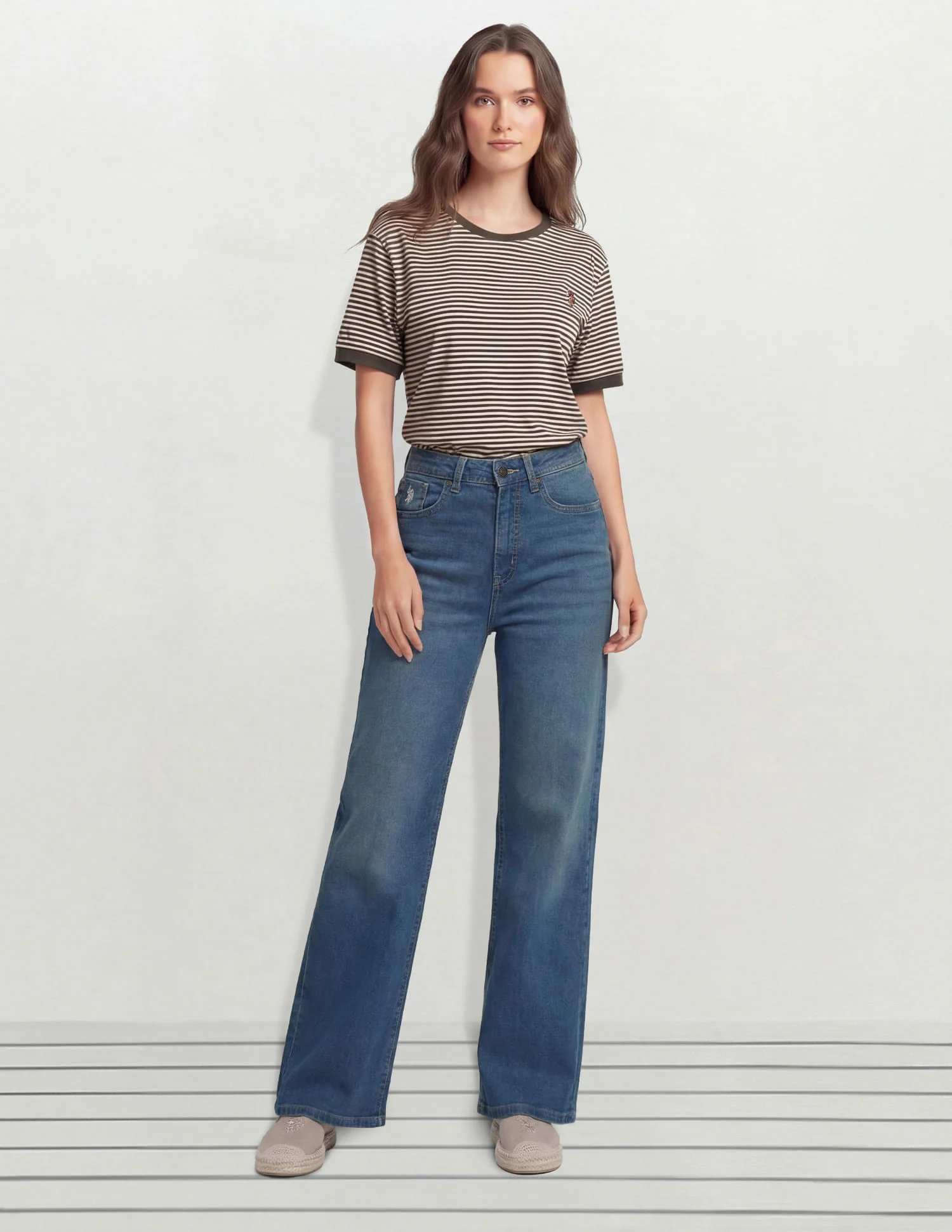 High Rise Wide Leg Fit Jeans