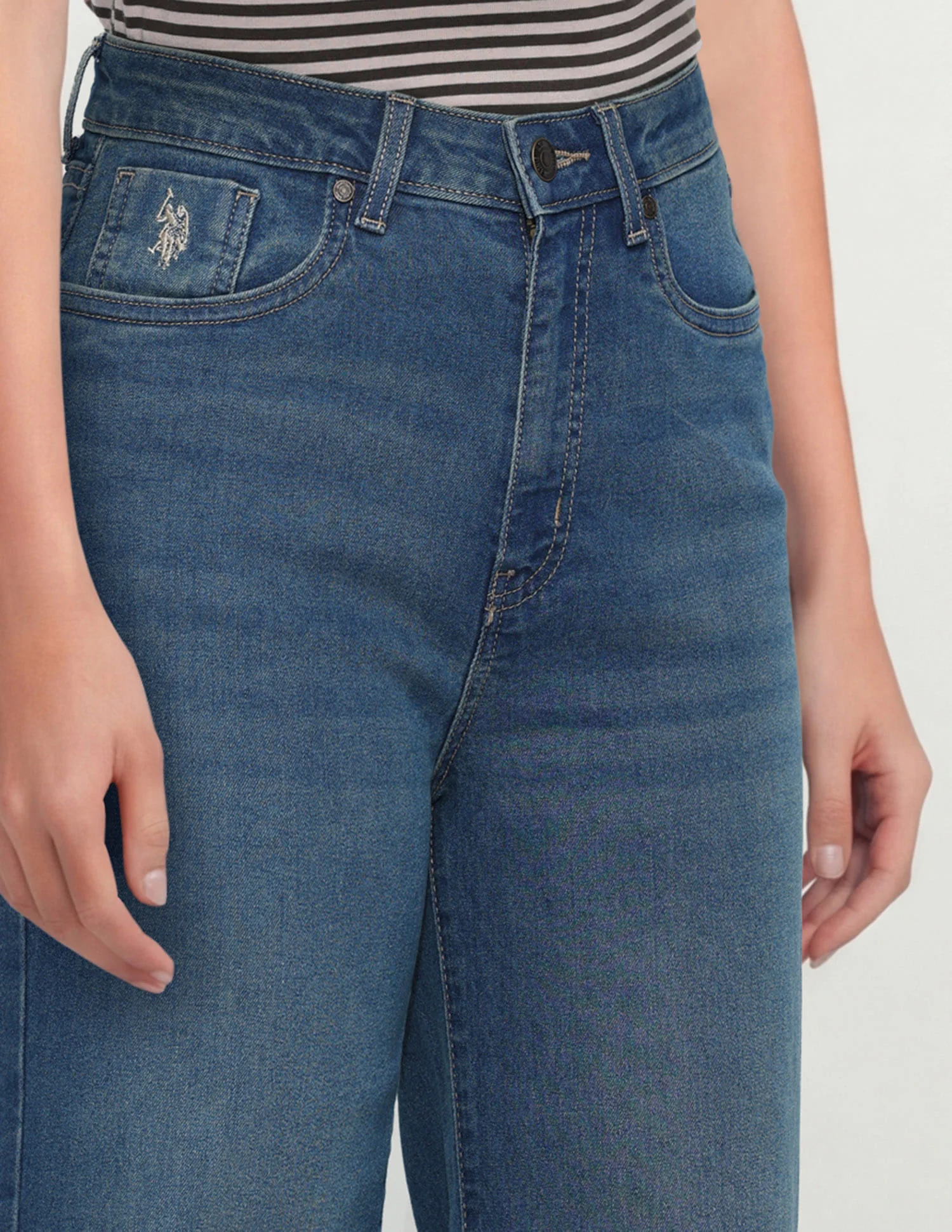 High Rise Wide Leg Fit Jeans - Image 6