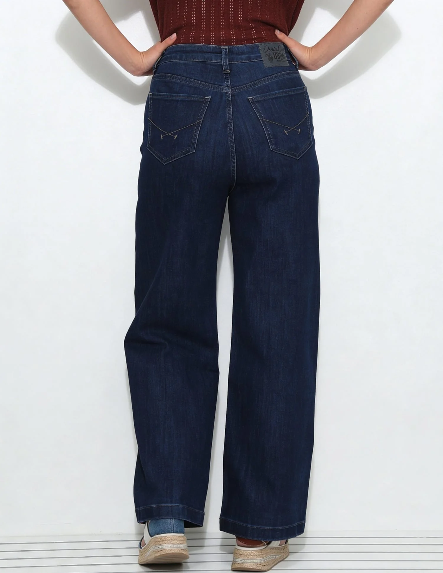 High Rise Wide Leg Fit Jeans - Image 5
