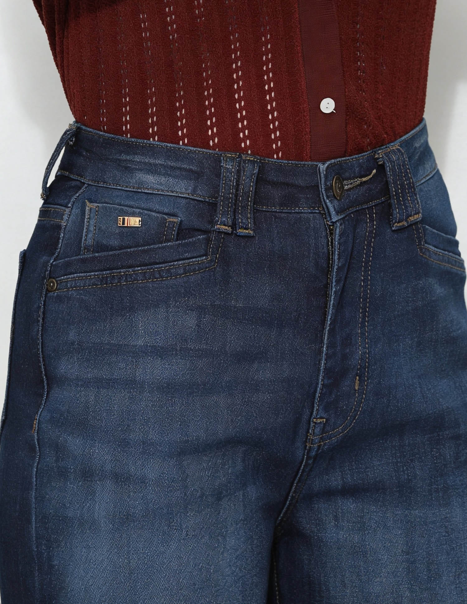 High Rise Wide Leg Fit Jeans - Image 6
