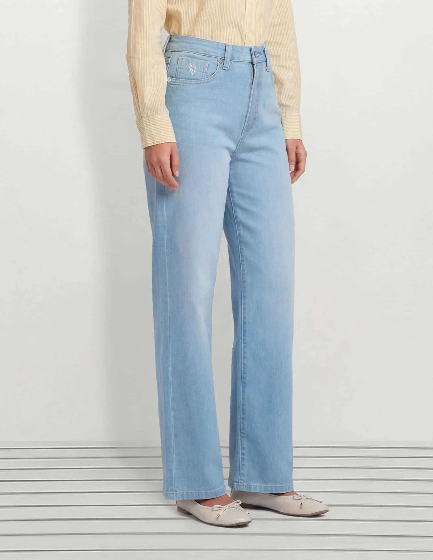 High Rise Wide Leg Fit Jeans - Image 3
