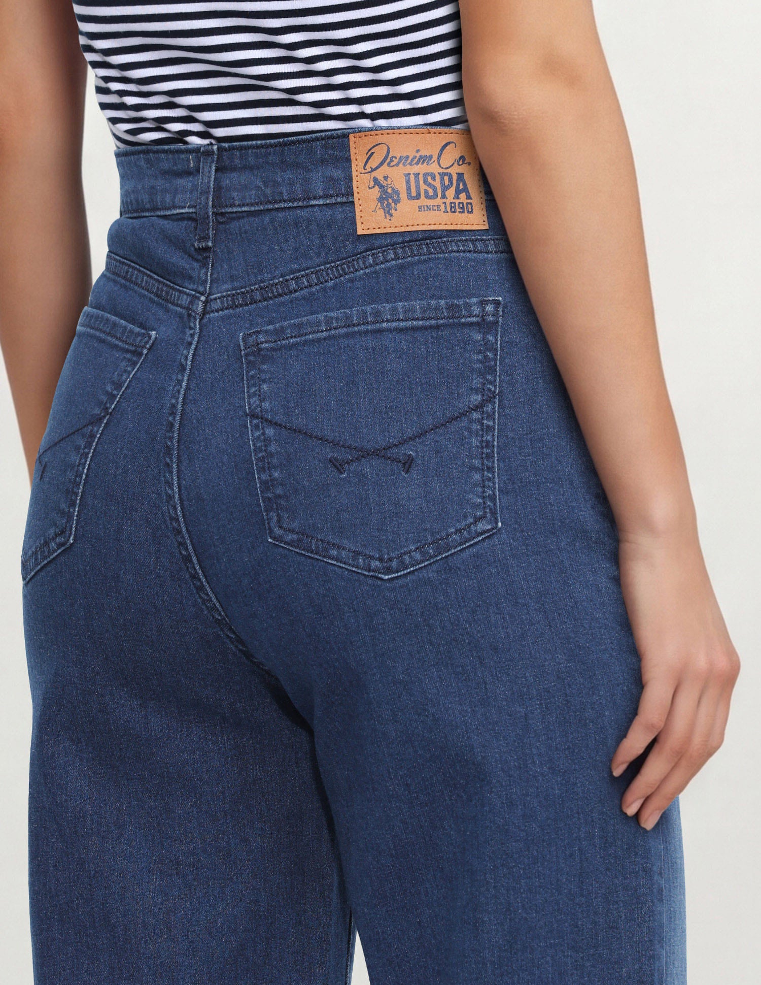 High Rise Wide Leg Fit Jeans - Image 7