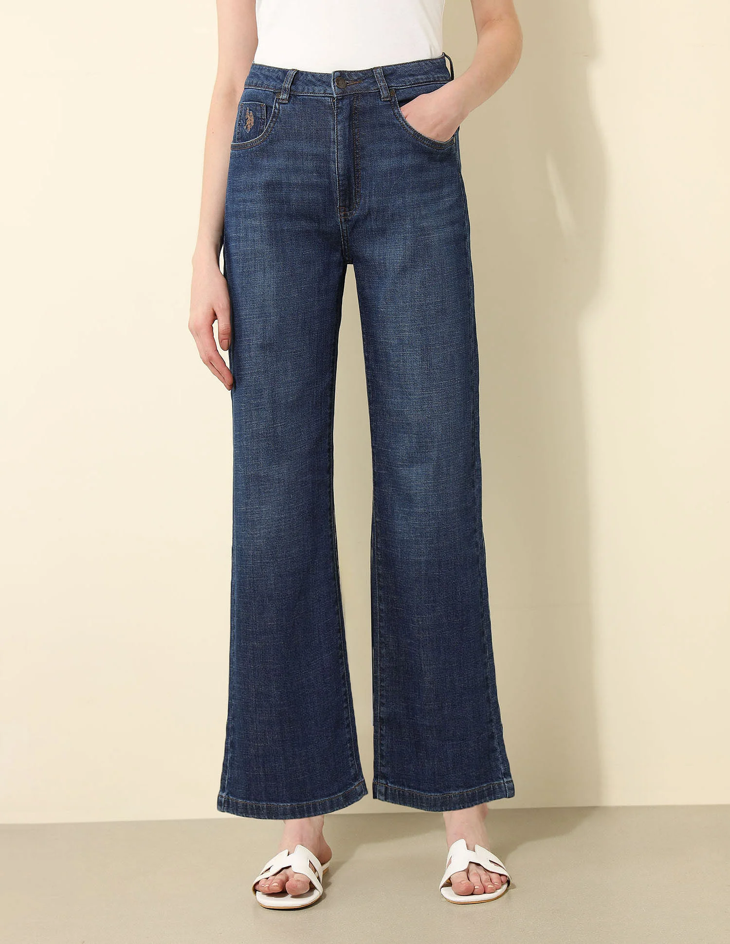 High Rise Wide Leg Fit Jeans - Image 10
