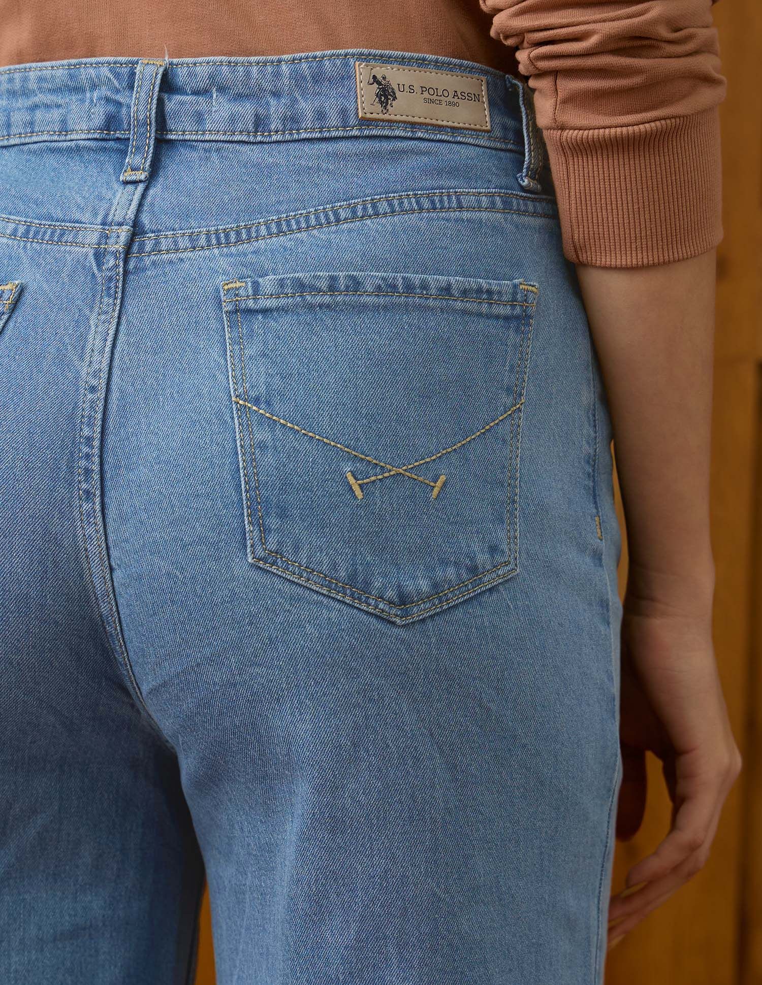 High Rise Wide Leg Fit Jeans - Image 8