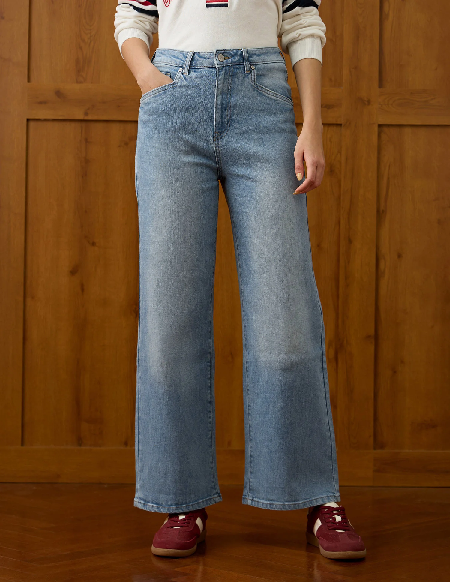 High Rise Wide Leg Fit Jeans - Image 6