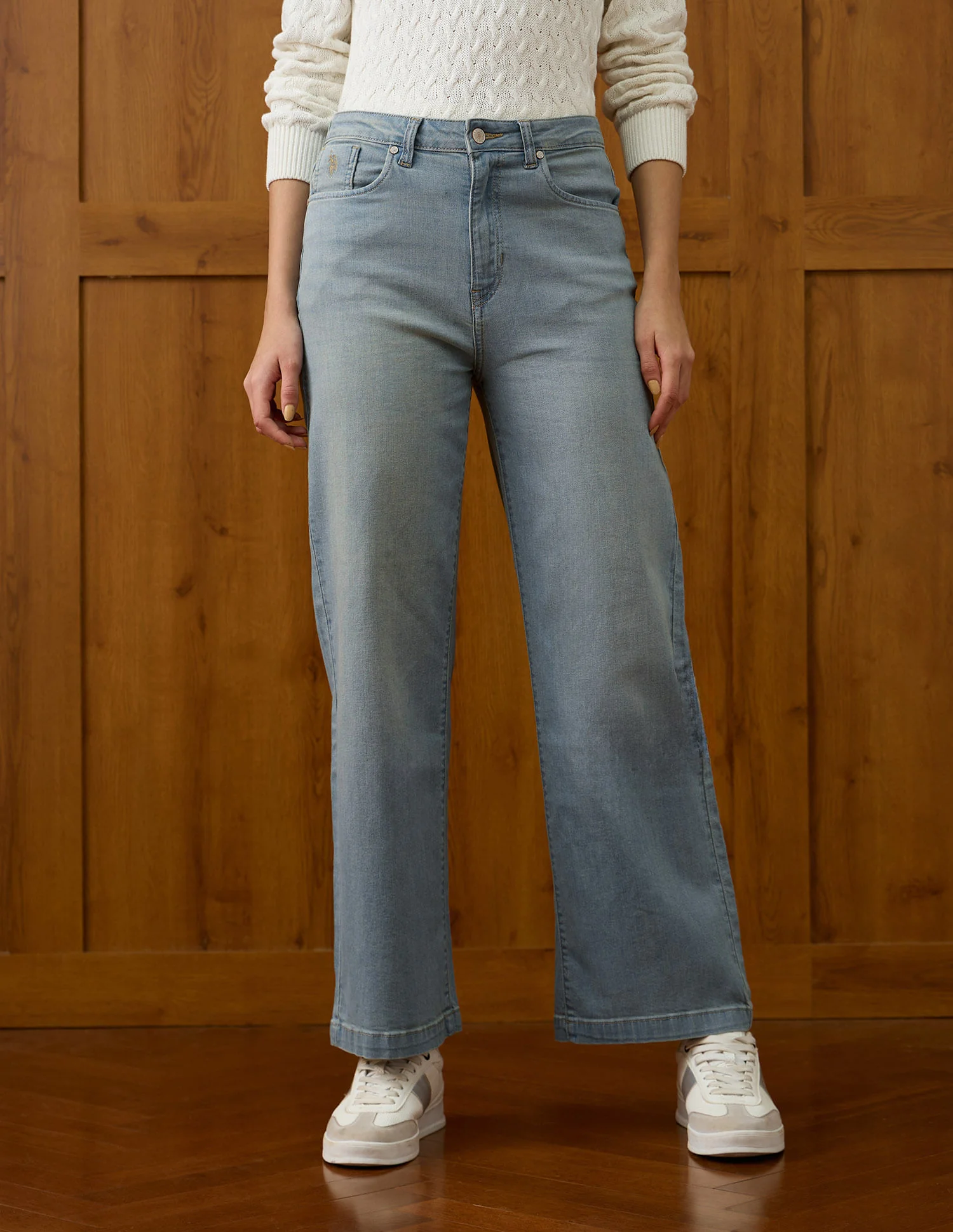 High Rise Wide Leg Fit Jeans - Image 6