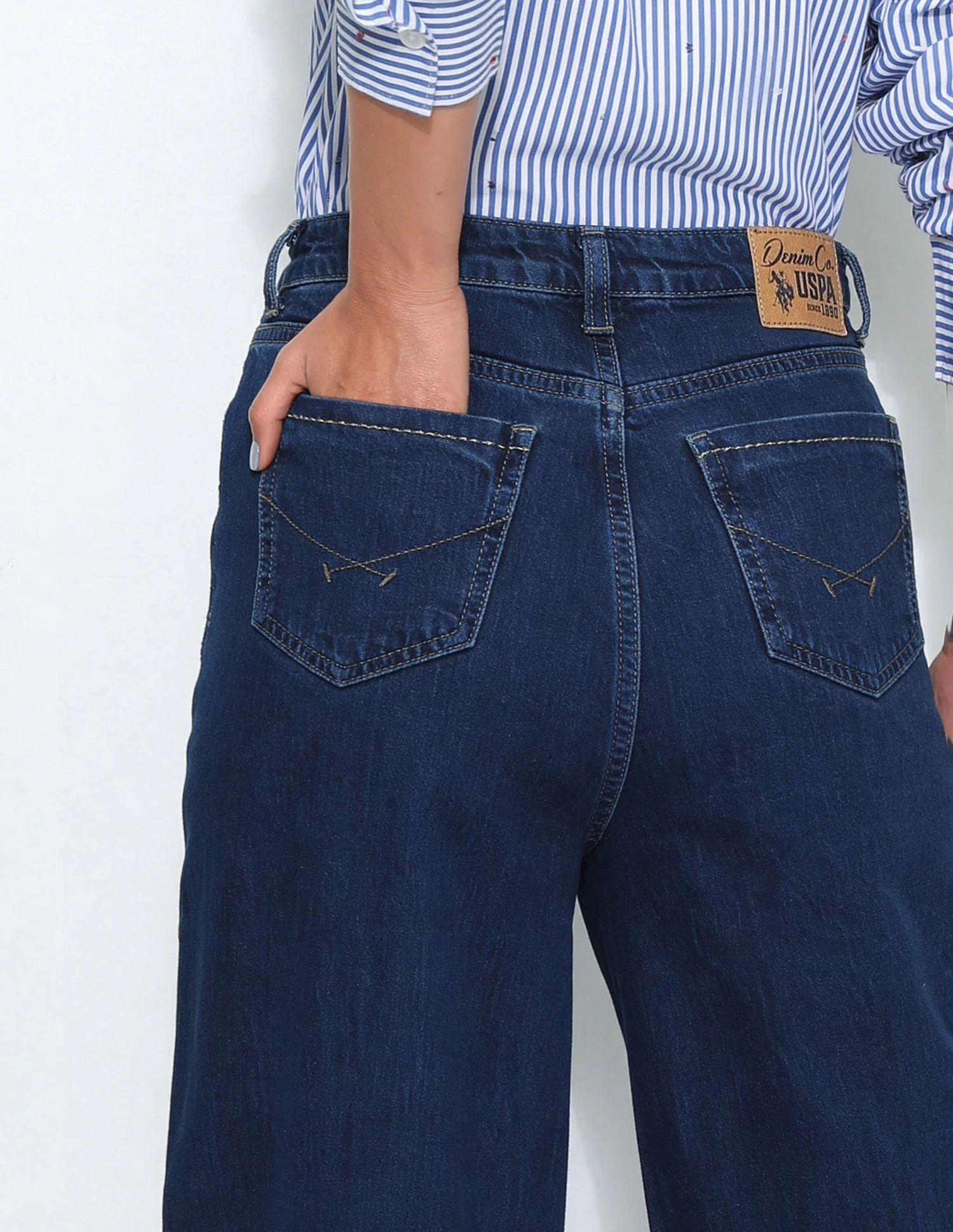 High Rise Wide Leg Fit Jeans - Image 8