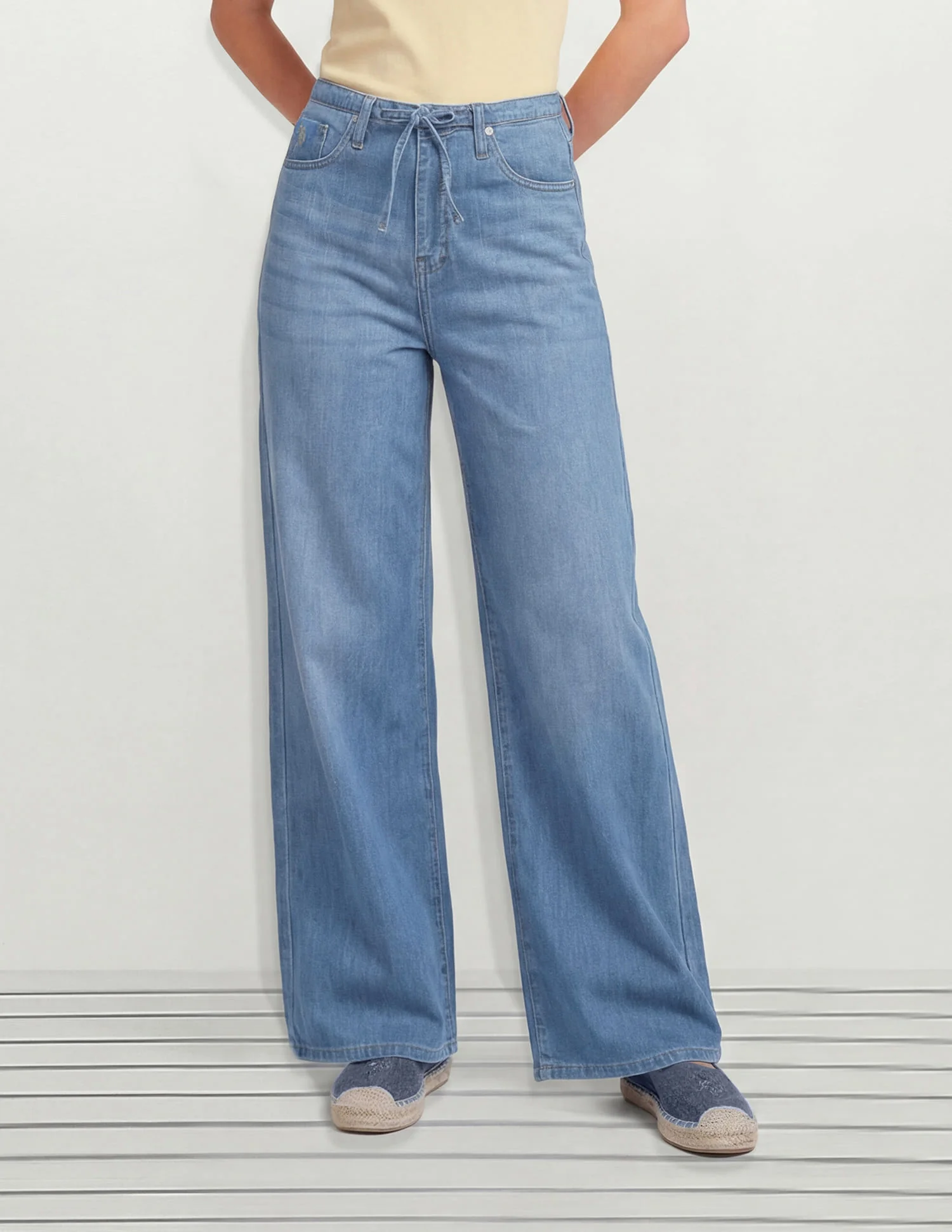 High Rise Wide Leg Fit Jeans - Image 5