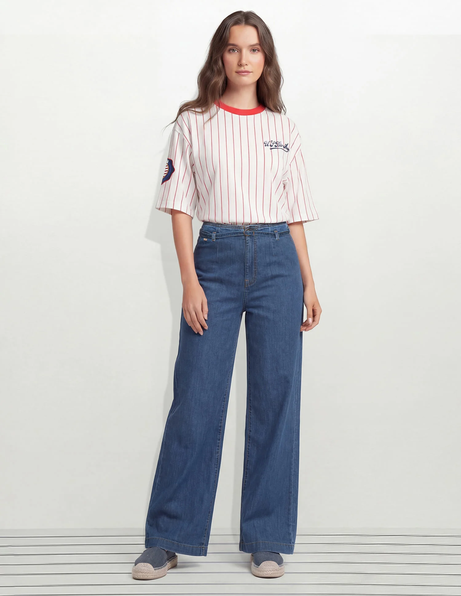 High Rise Wide Leg Fit Jeans