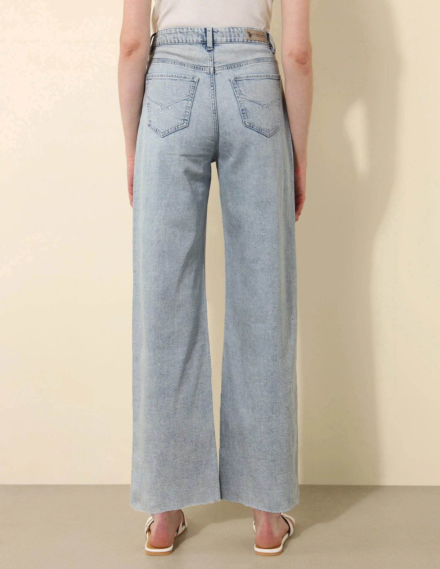 High Rise Wide Leg Fit Jeans - Image 8