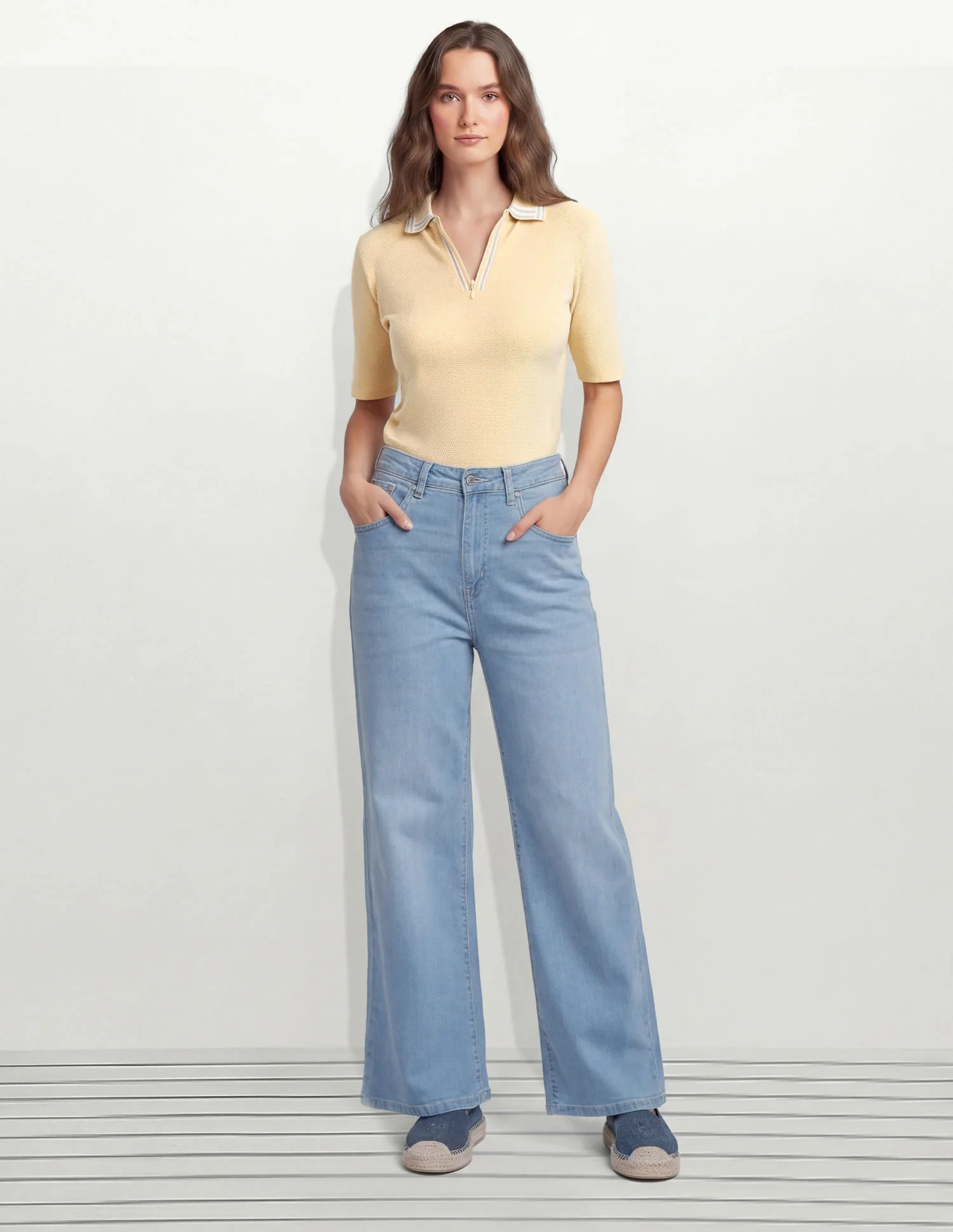 High Rise Wide Leg Fit Jeans