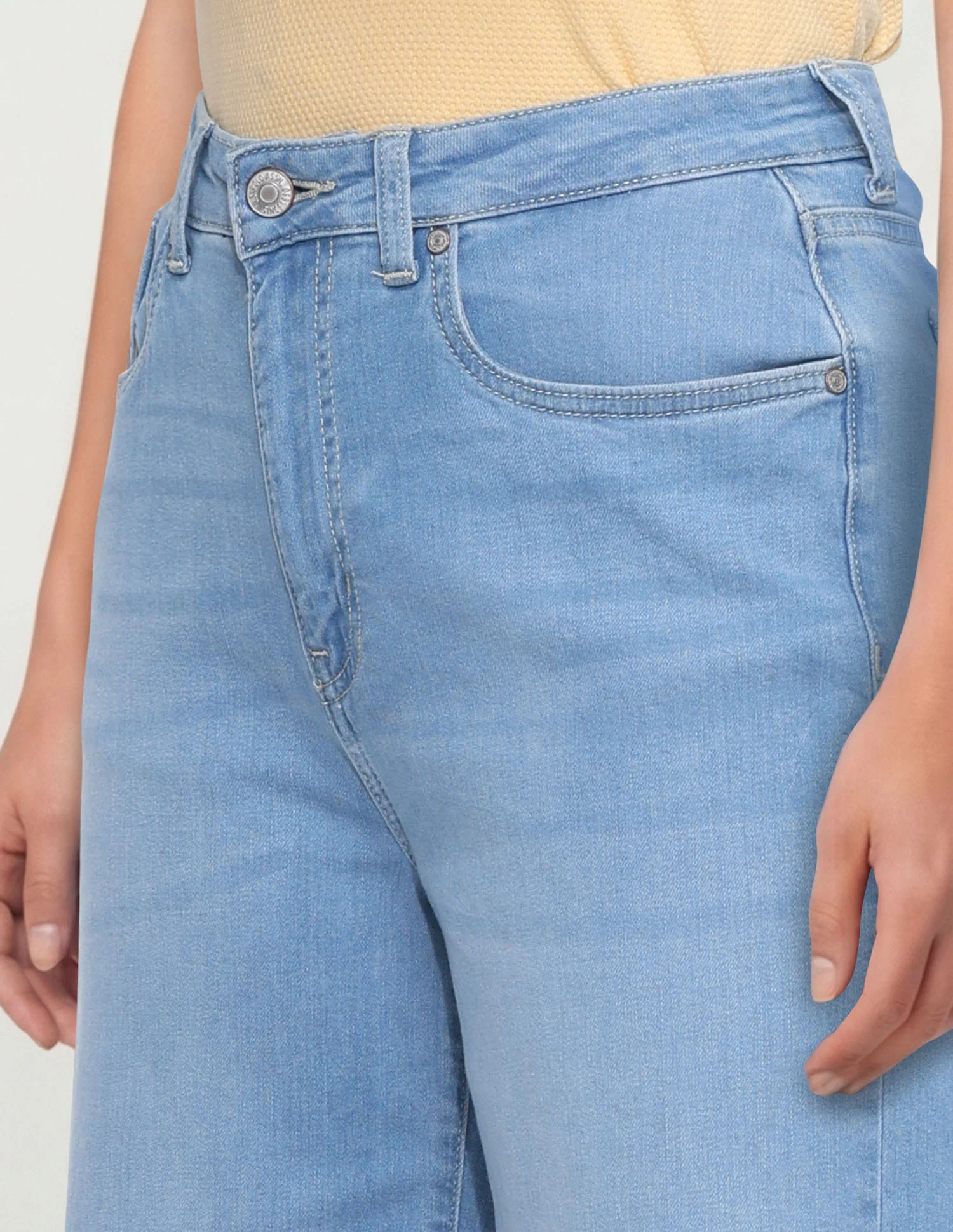 High Rise Wide Leg Fit Jeans - Image 6