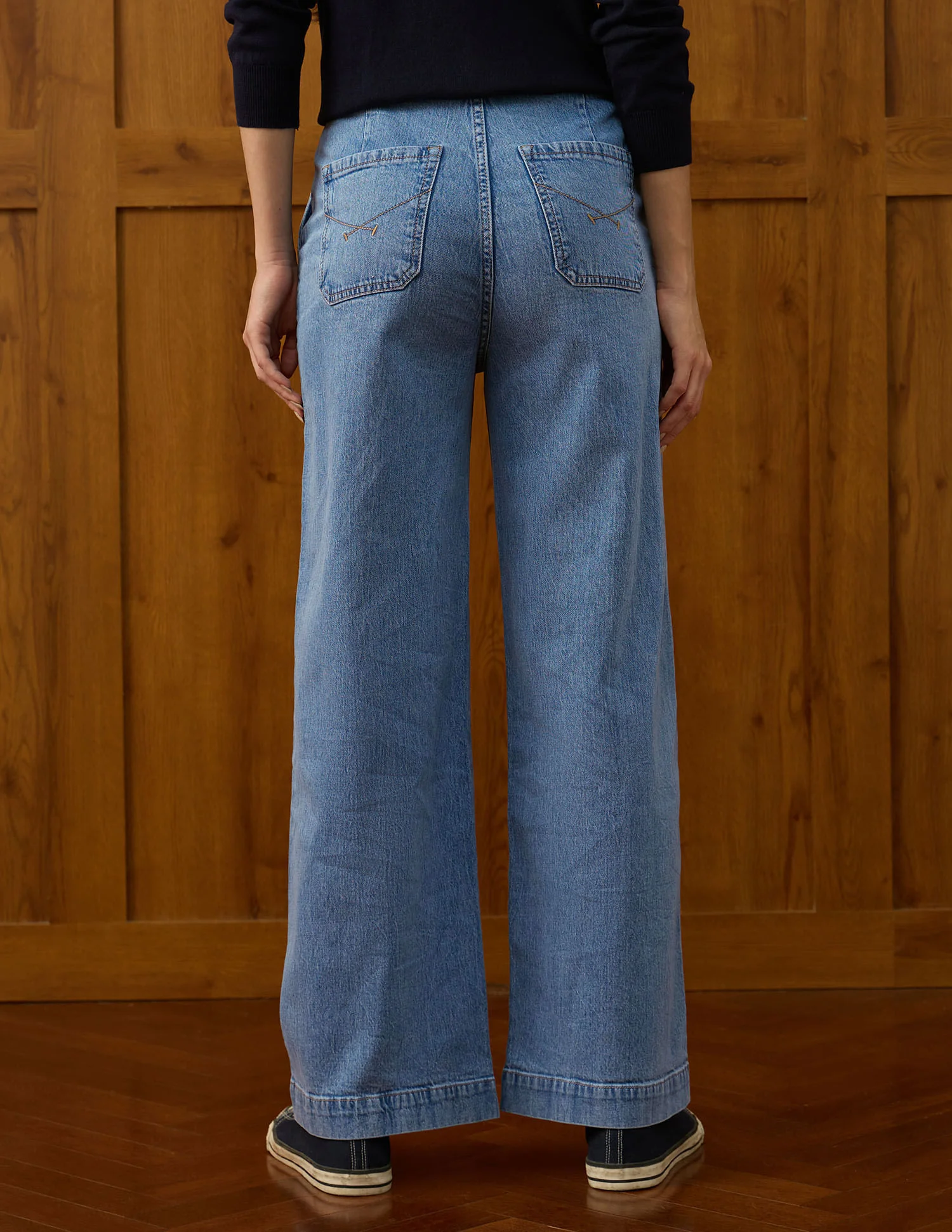 High Rise Wide Leg Fit Jeans - Image 5