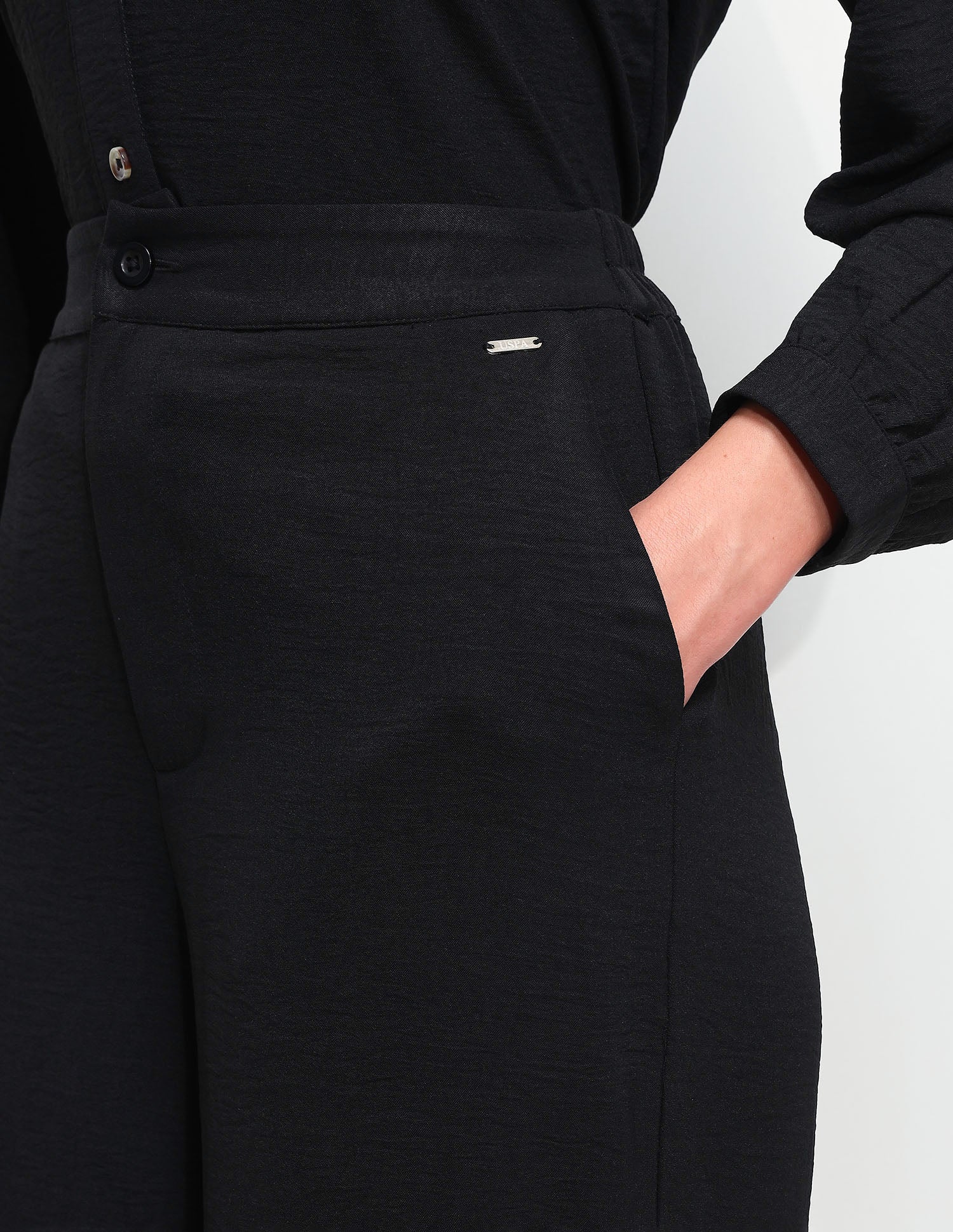 High Rise Wide Leg Fit Trousers - Image 7