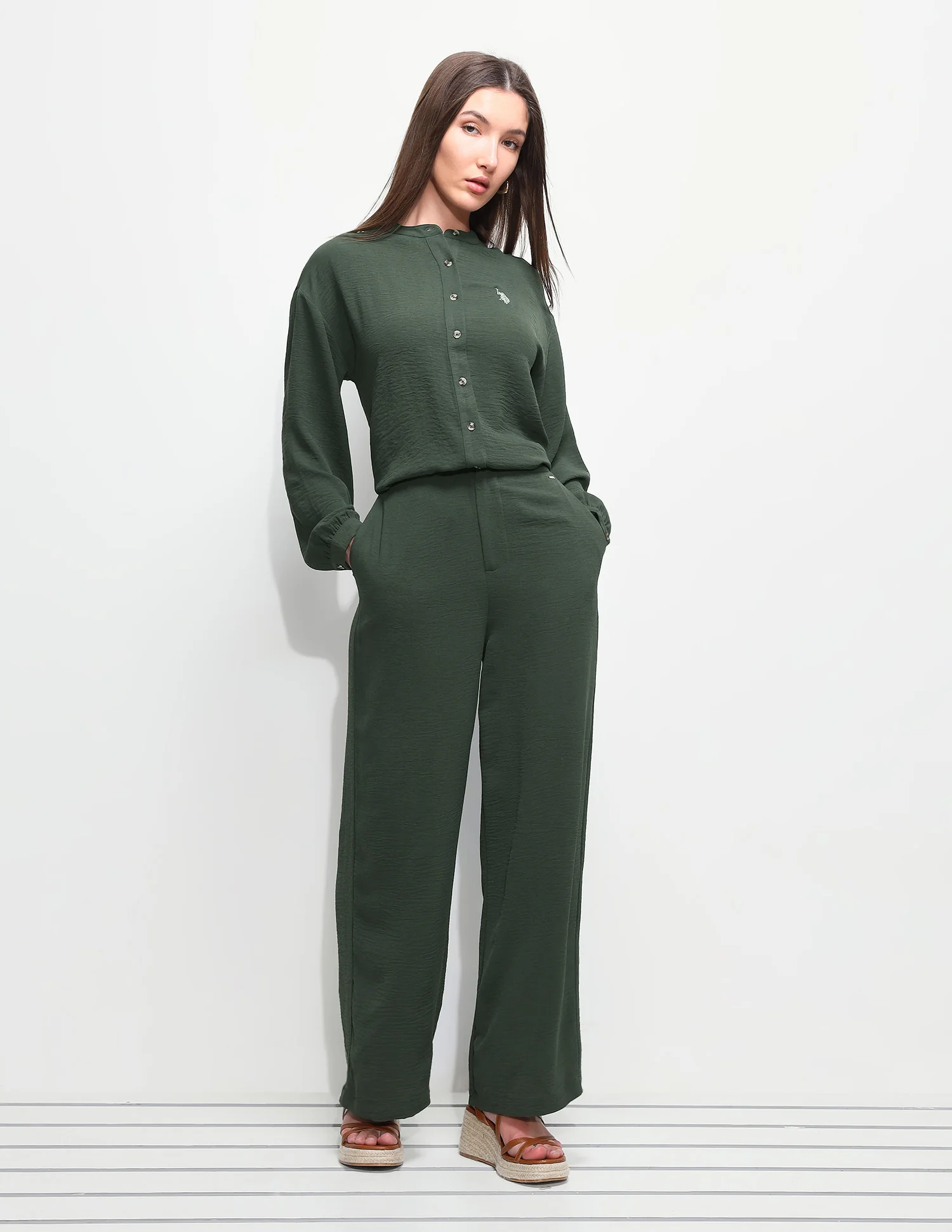 High Rise Wide Leg Fit Trousers - Image 3