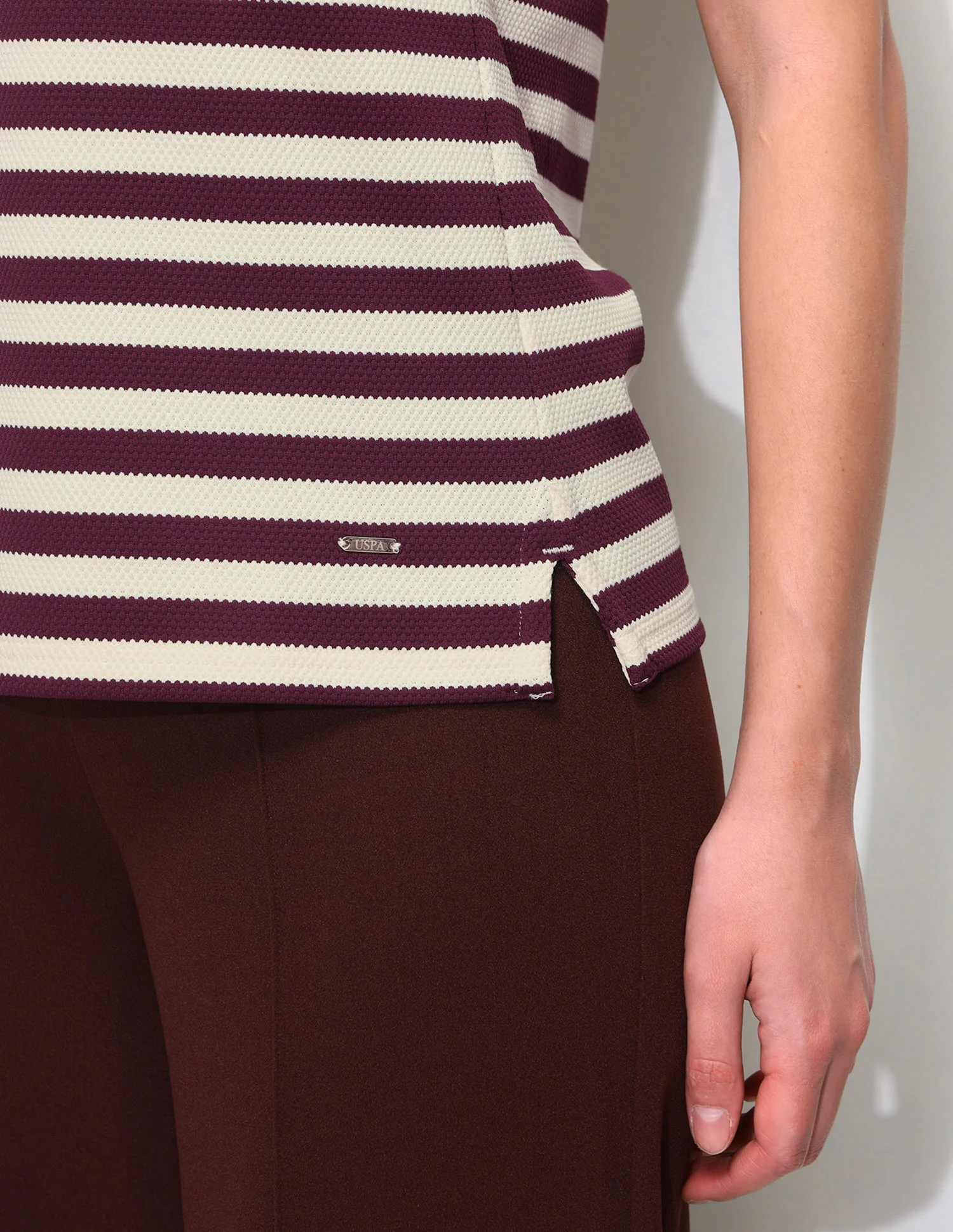 Horizontal Striped Key Hole Polo Shirt - Image 9