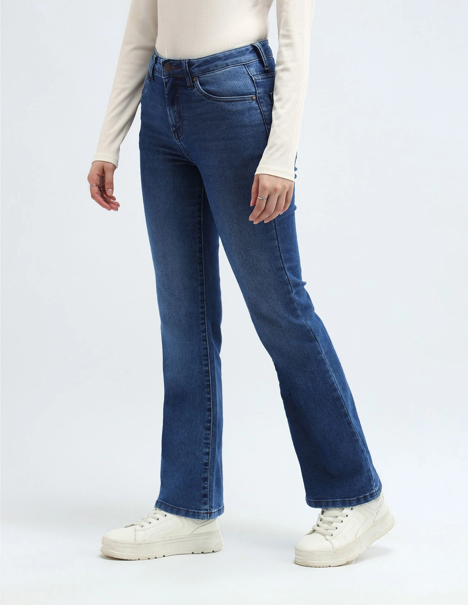 Mid Rise Bootcut Stretchable Jeans - Image 4
