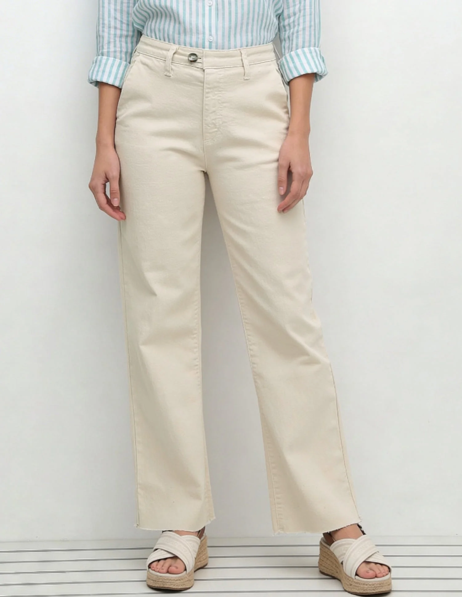 Mid Rise Straight Fit Jeans - Image 3