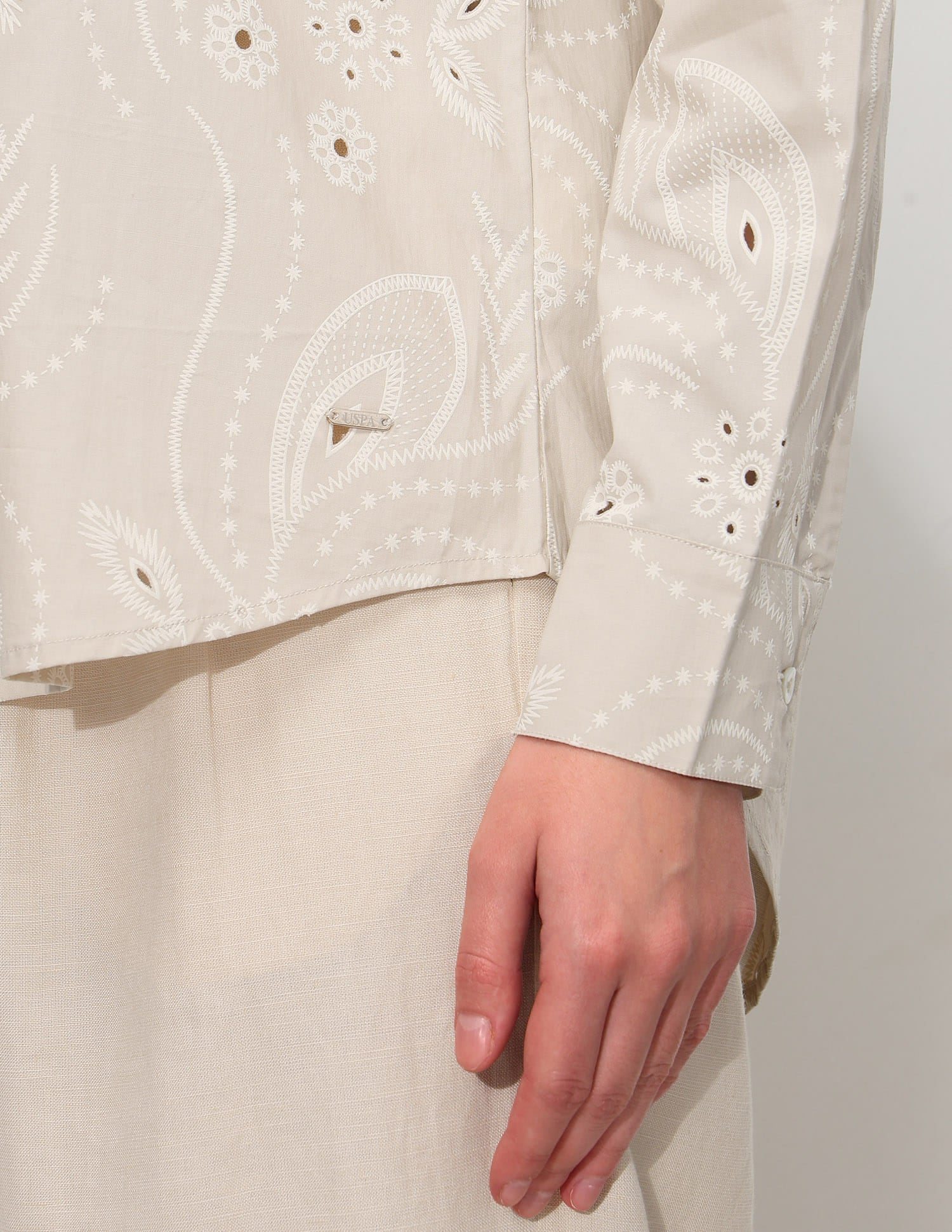 Oversized Fit Floral Shirt - Image 10
