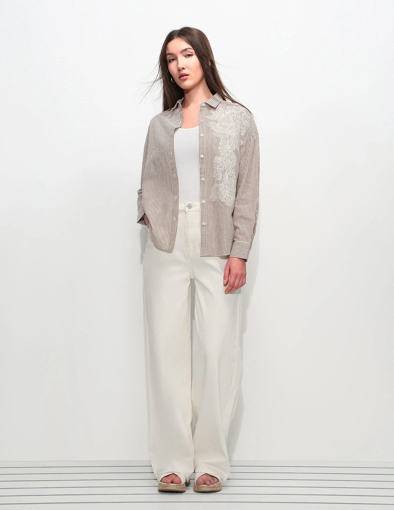 Oversized Fit Striped Shirt - Image 3