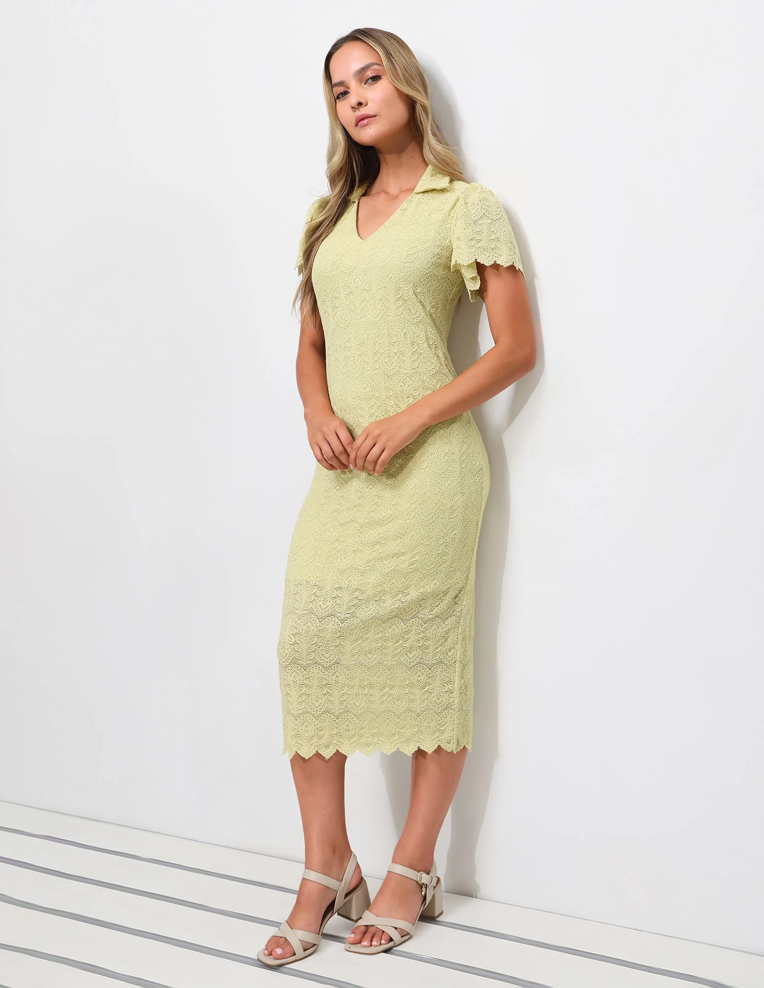Polo Collar Lace Dress - Image 3