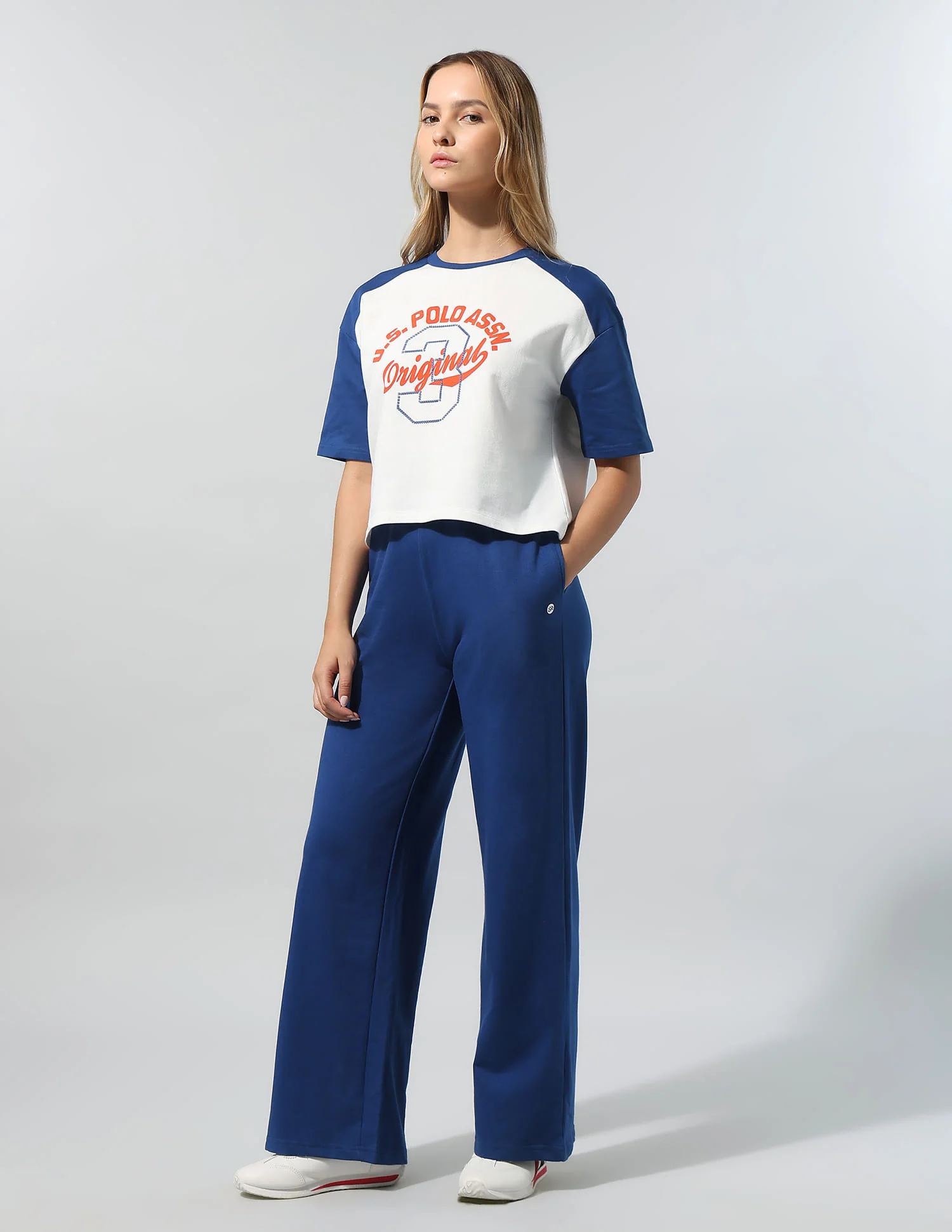 Polo Collar T-Shirt With Wide Leg Pants - Image 4