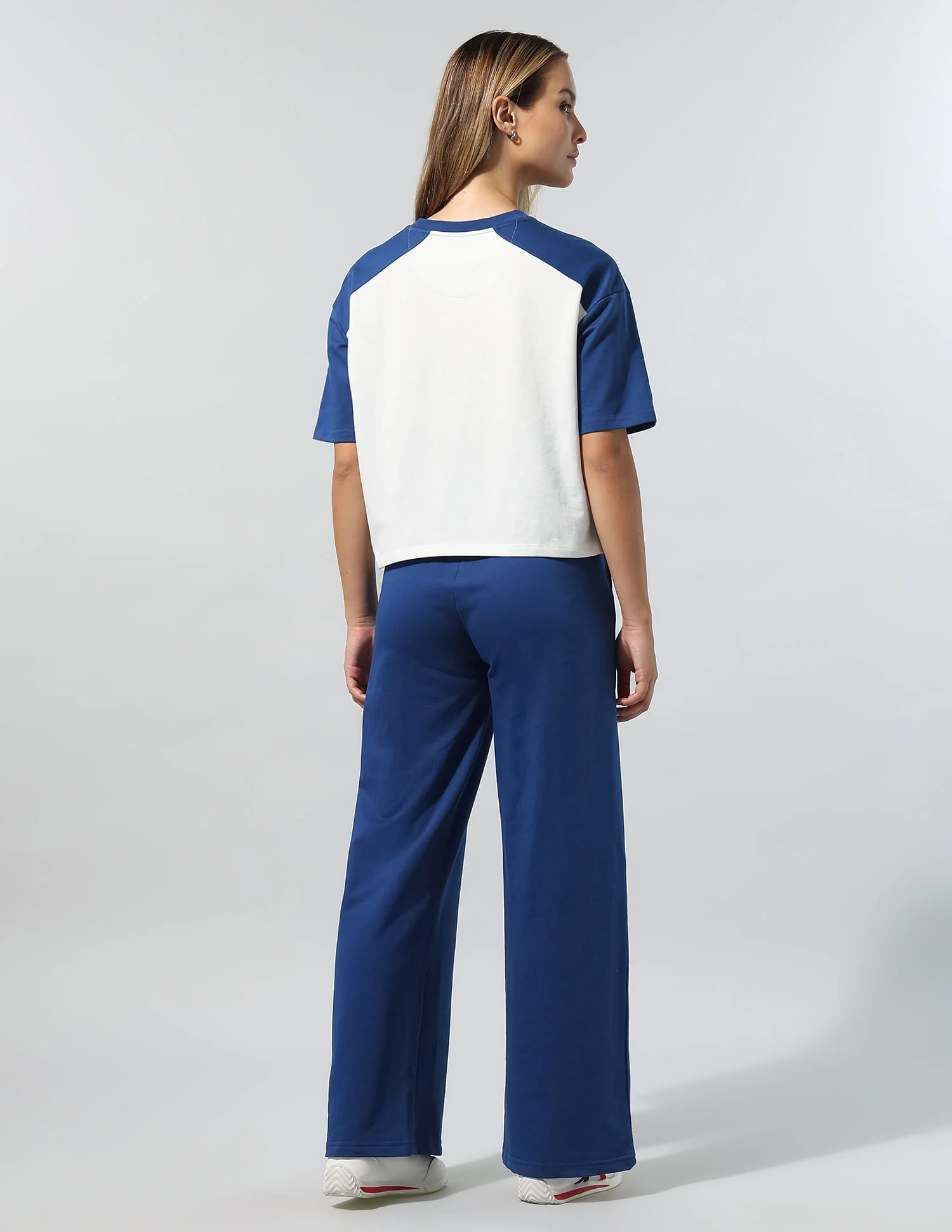 Polo Collar T-Shirt With Wide Leg Pants - Image 5