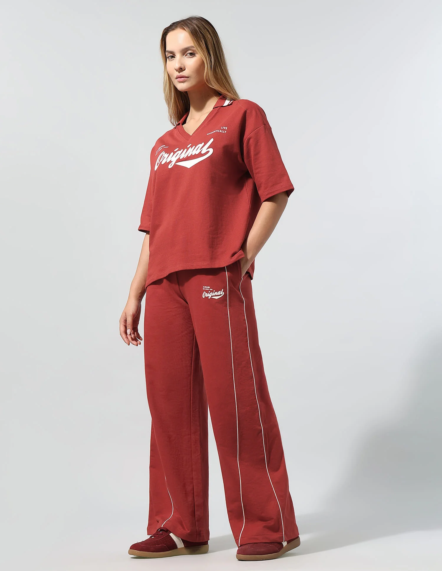 Polo Collar T-Shirt With Wide Leg Pants - Image 4