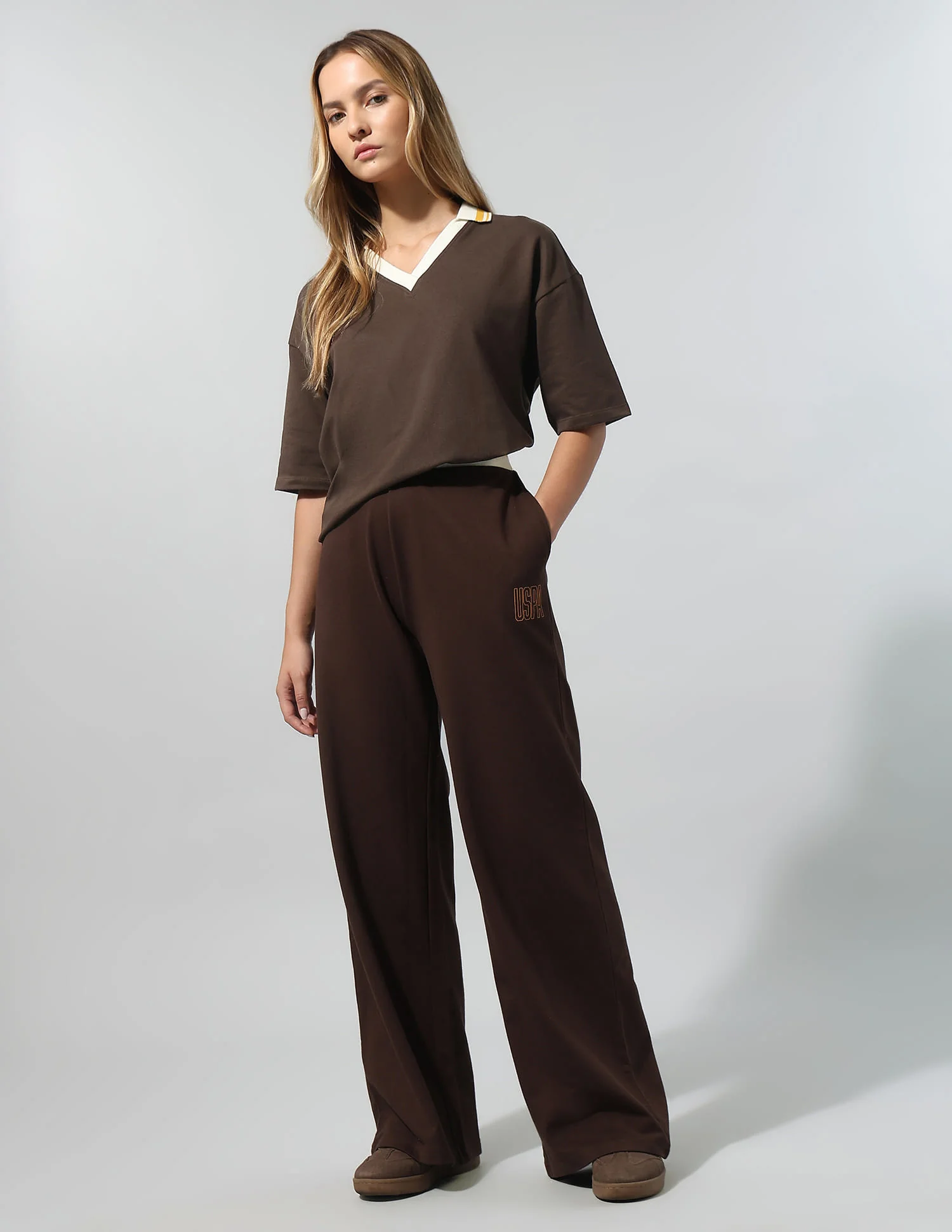 Polo Collar T-Shirt With Wide Leg Pants - Image 3