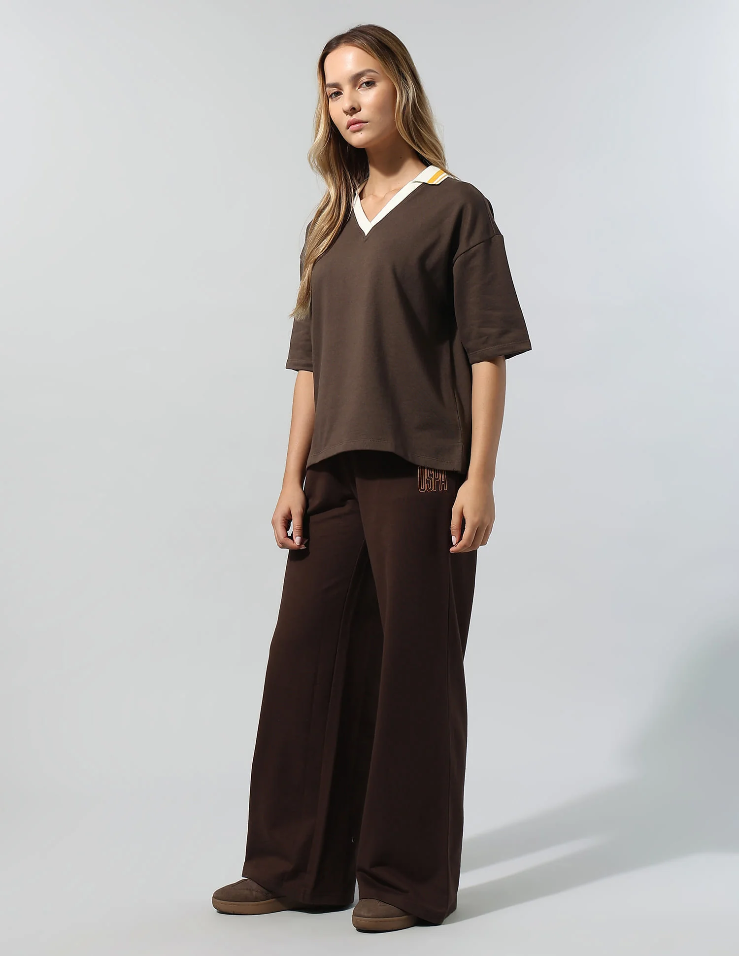 Polo Collar T-Shirt With Wide Leg Pants - Image 4