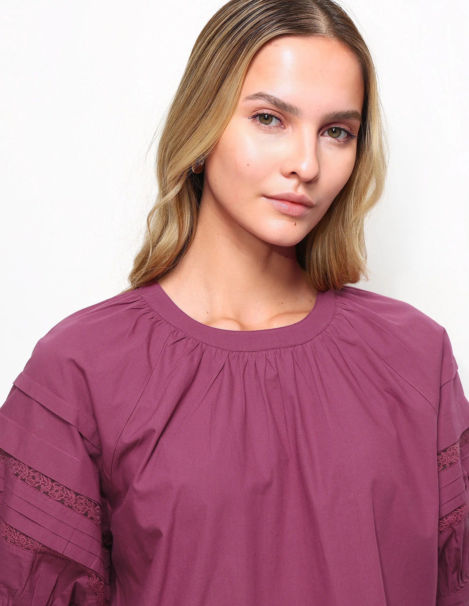 Raglan Sleeve Top With Pleats And Lace - Image 7