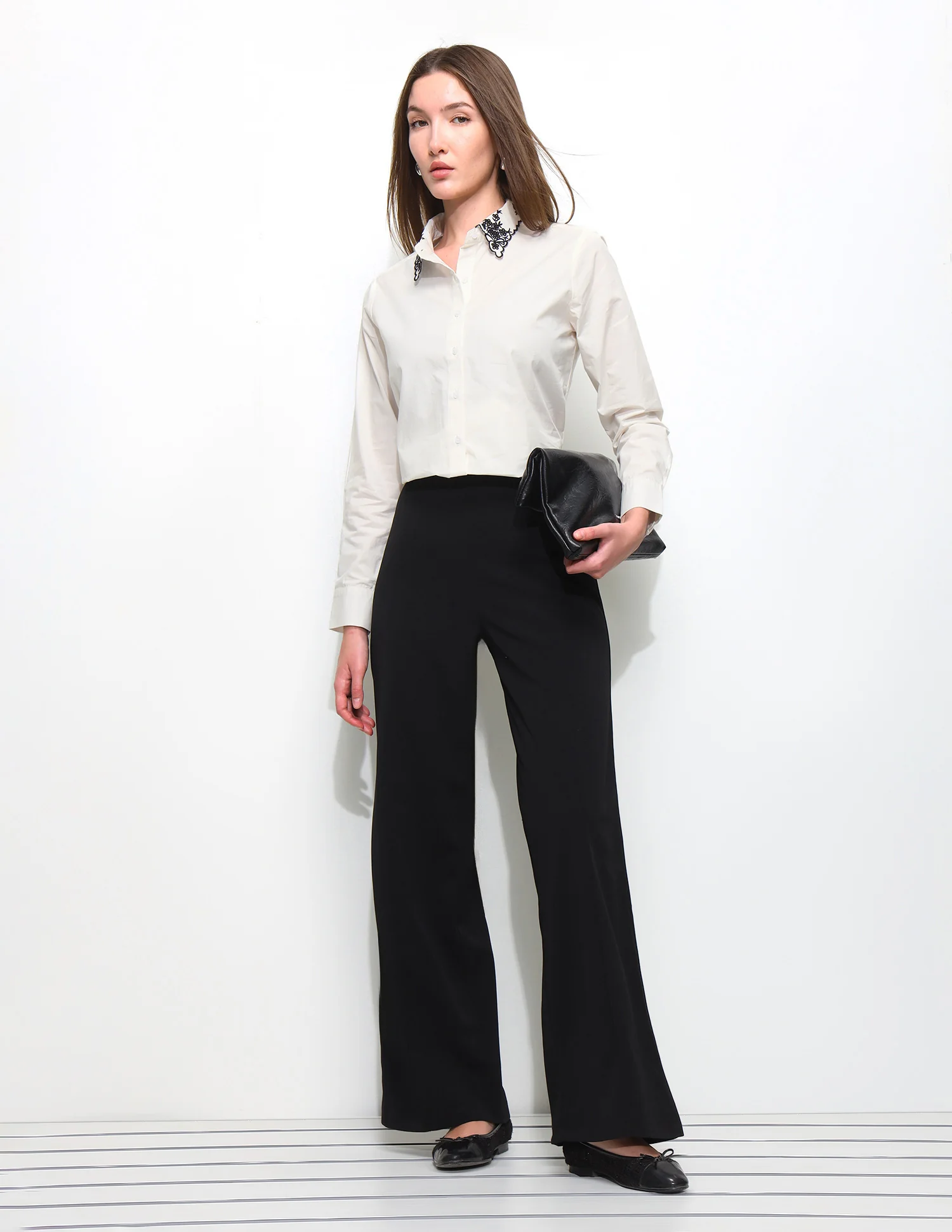 Regular Fit Embroidered Collar Shirt - Image 3