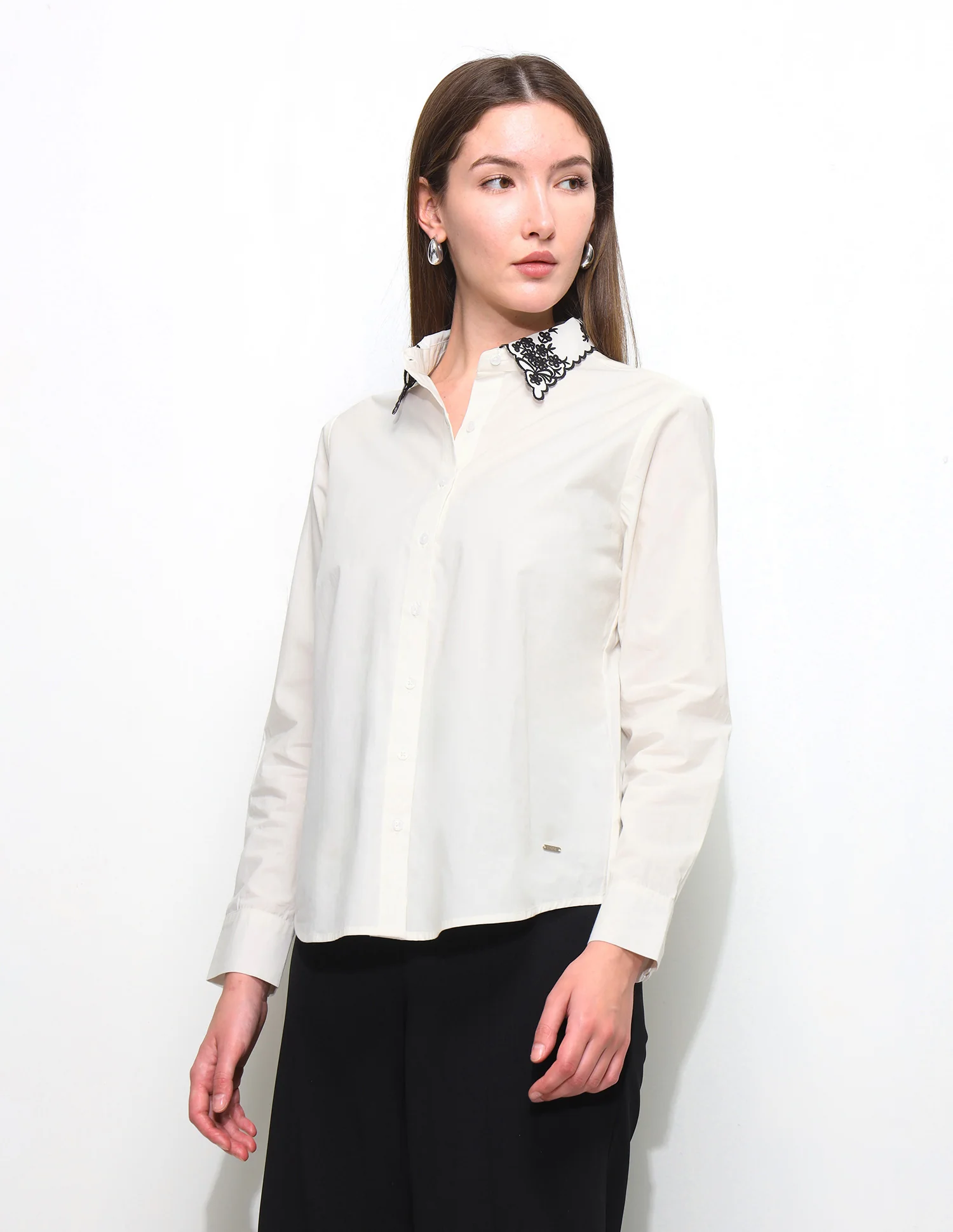 Regular Fit Embroidered Collar Shirt - Image 4