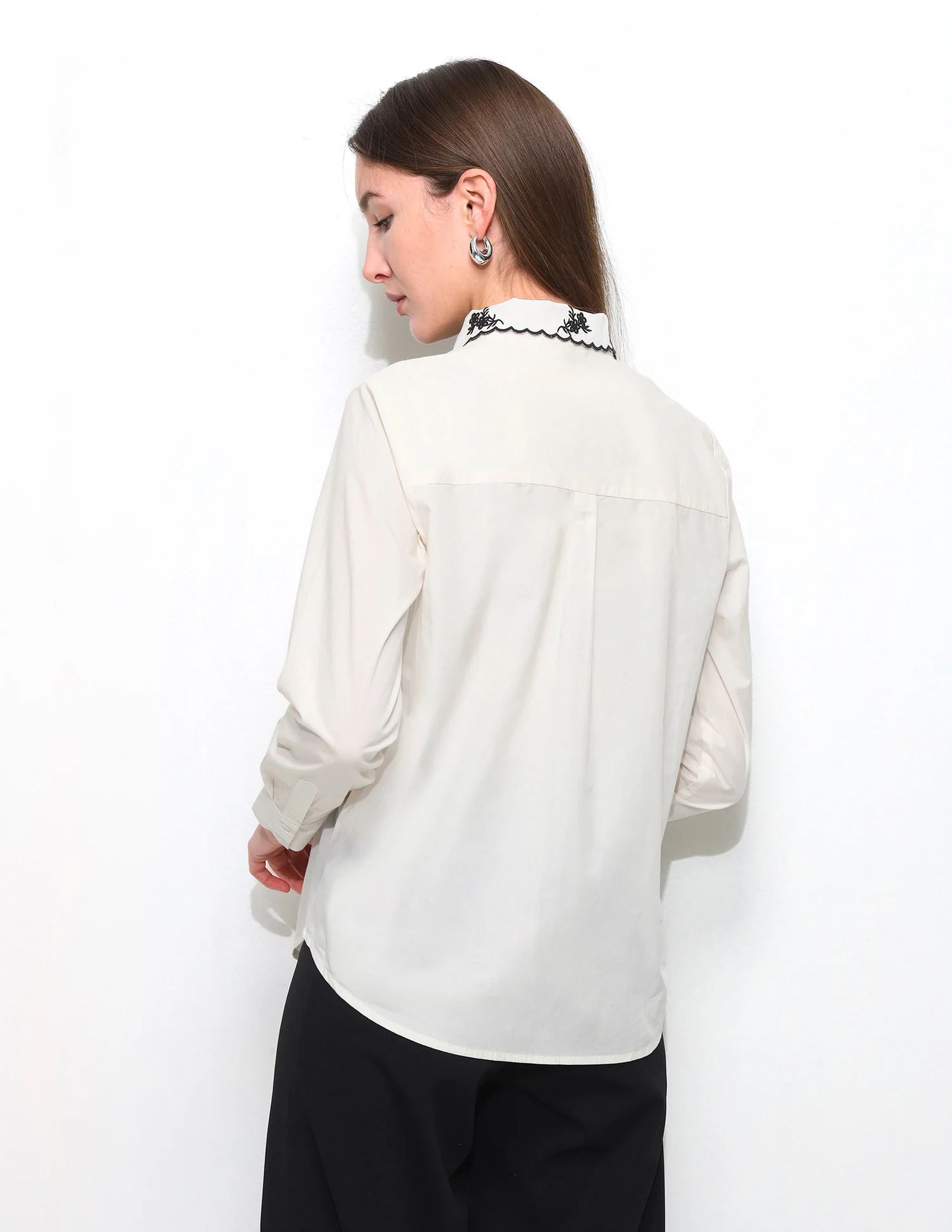 Regular Fit Embroidered Collar Shirt - Image 5